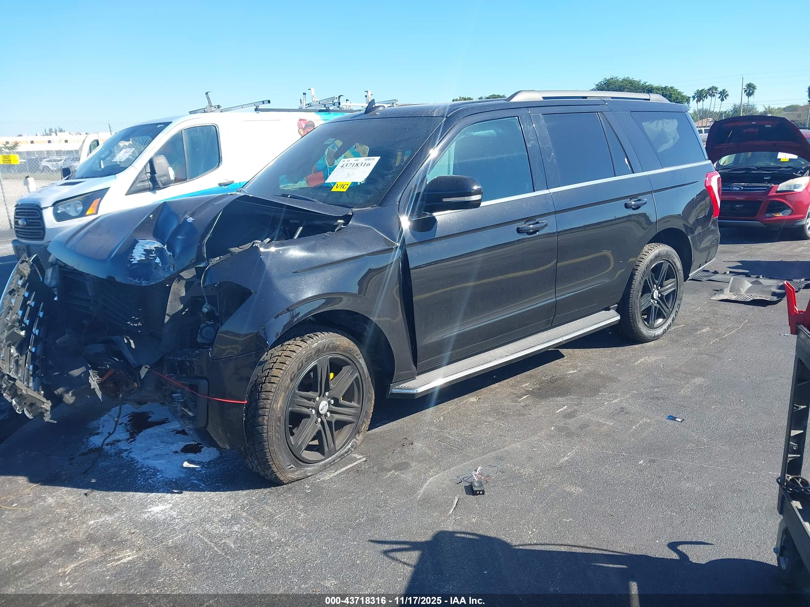 FORD EXPEDITION image 2