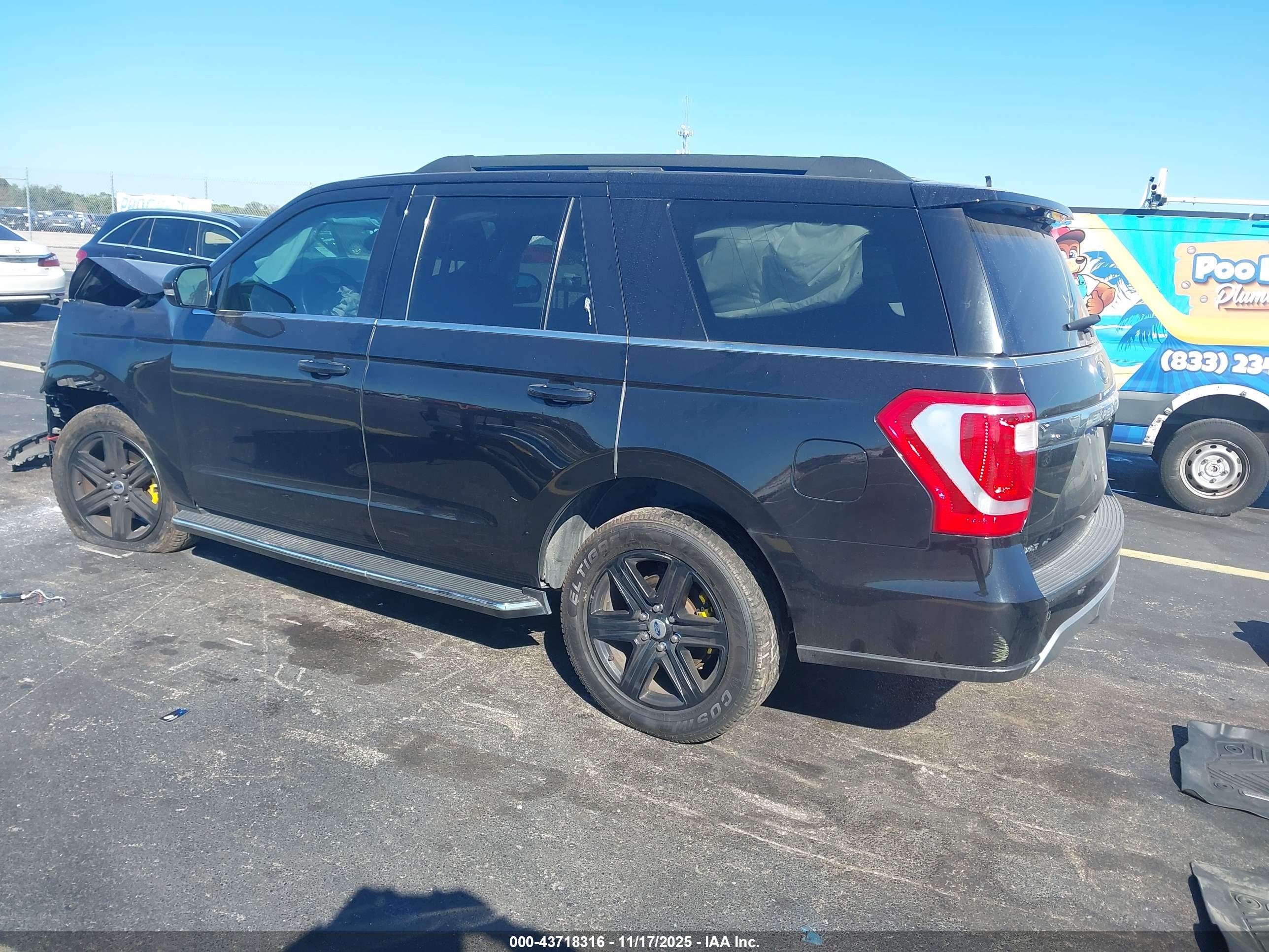 FORD EXPEDITION image 3
