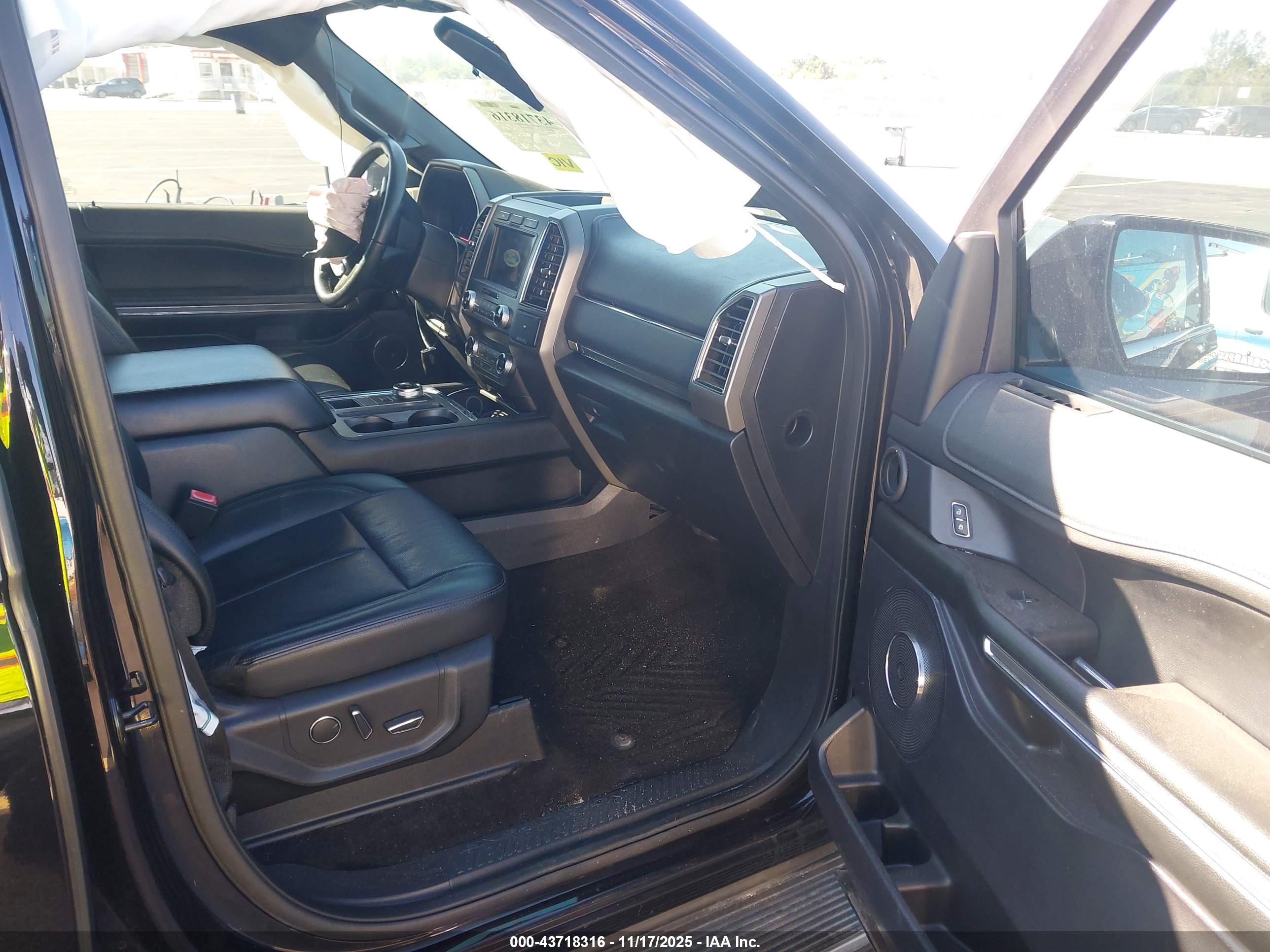 FORD EXPEDITION image 5