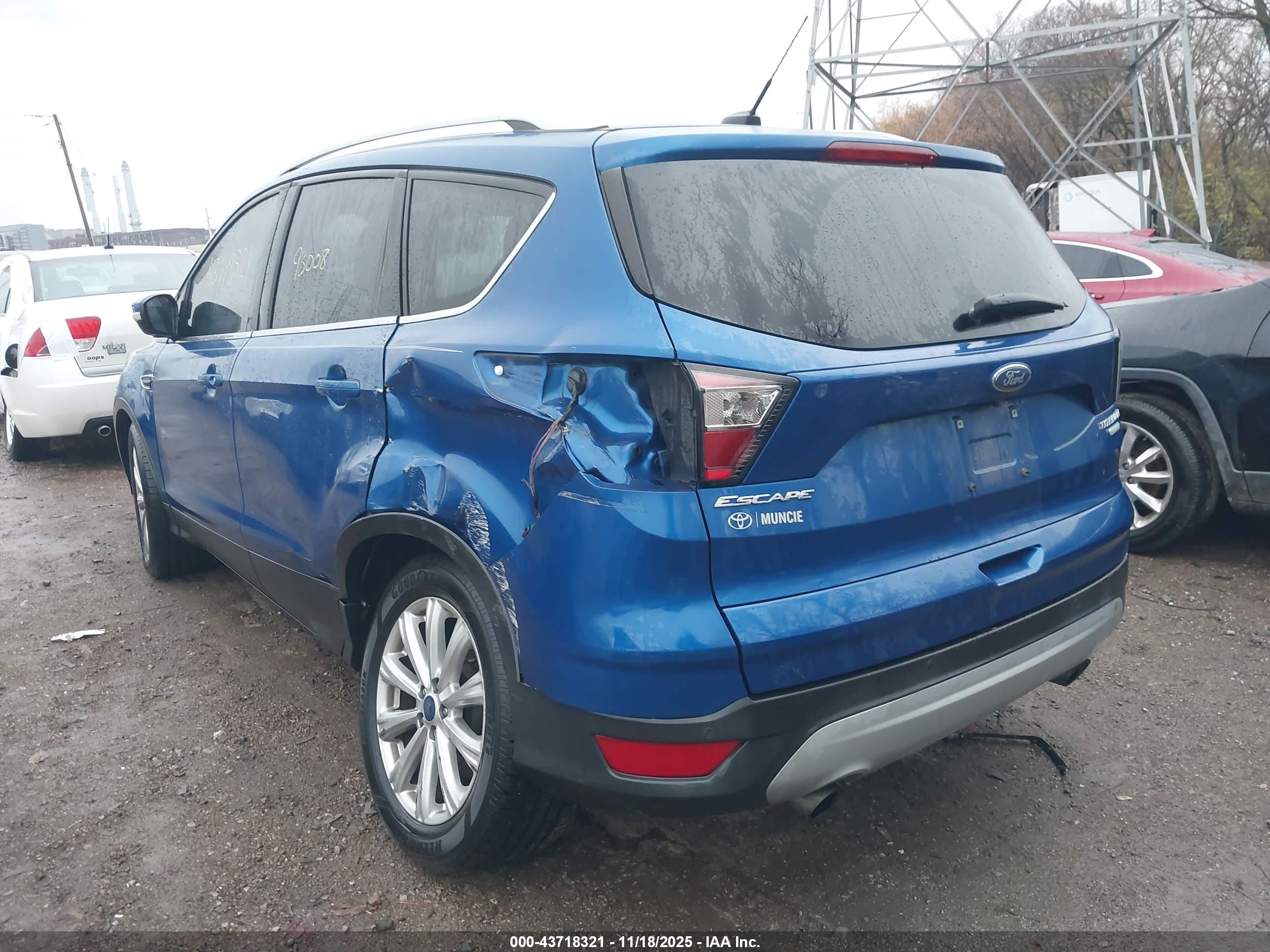 FORD ESCAPE image 6