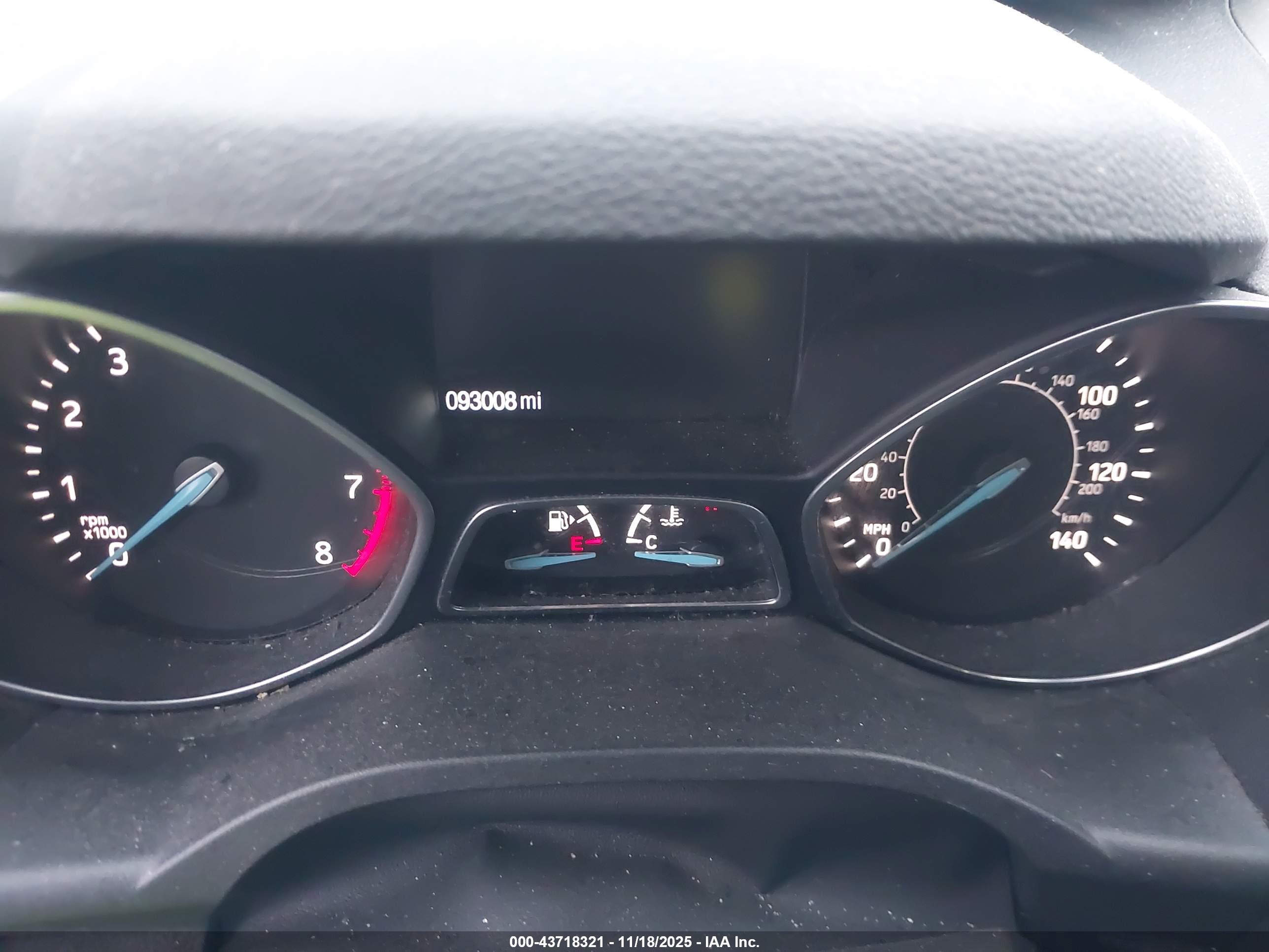 FORD ESCAPE image 7
