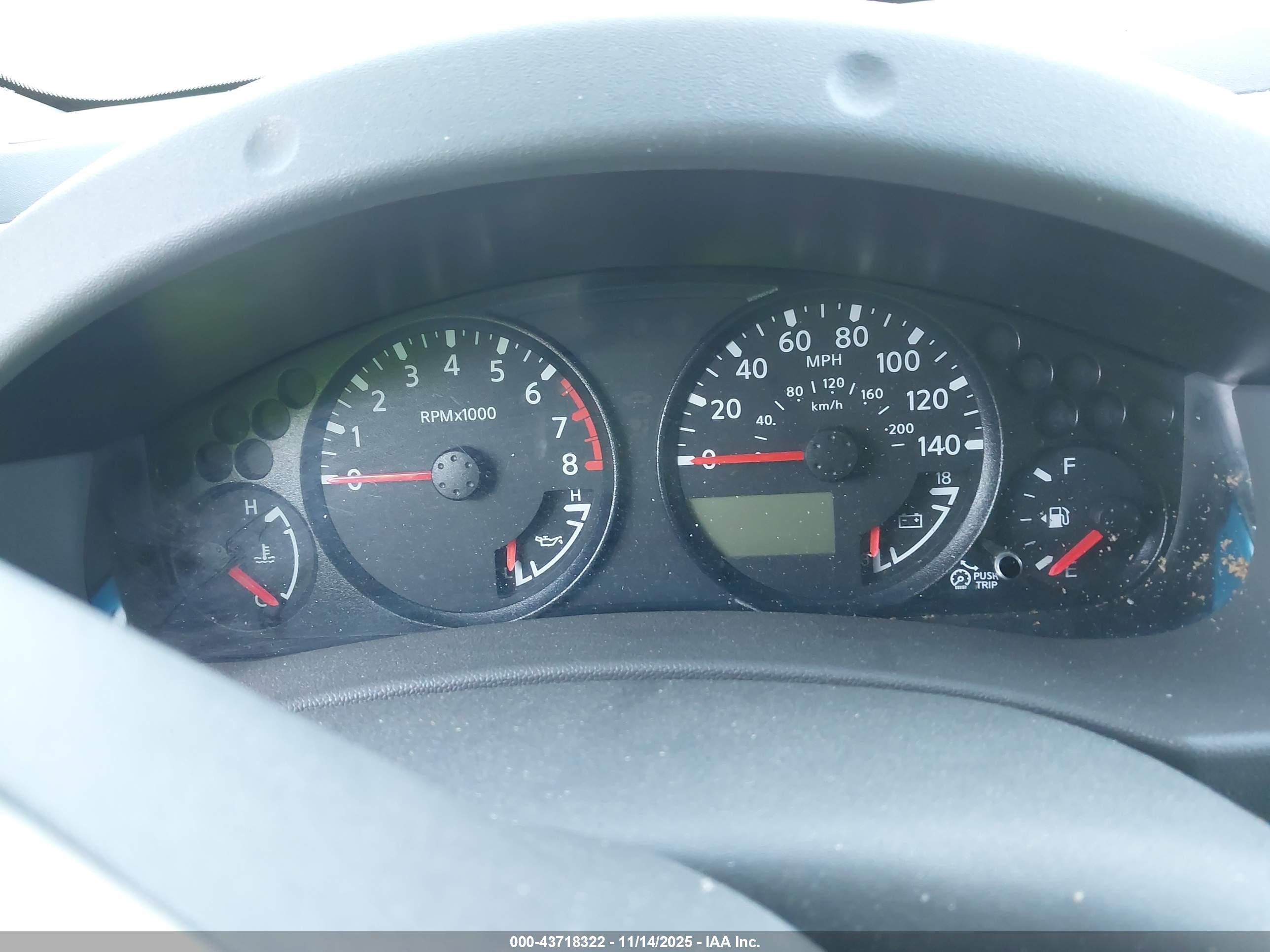 NISSAN FRONTIER image 7