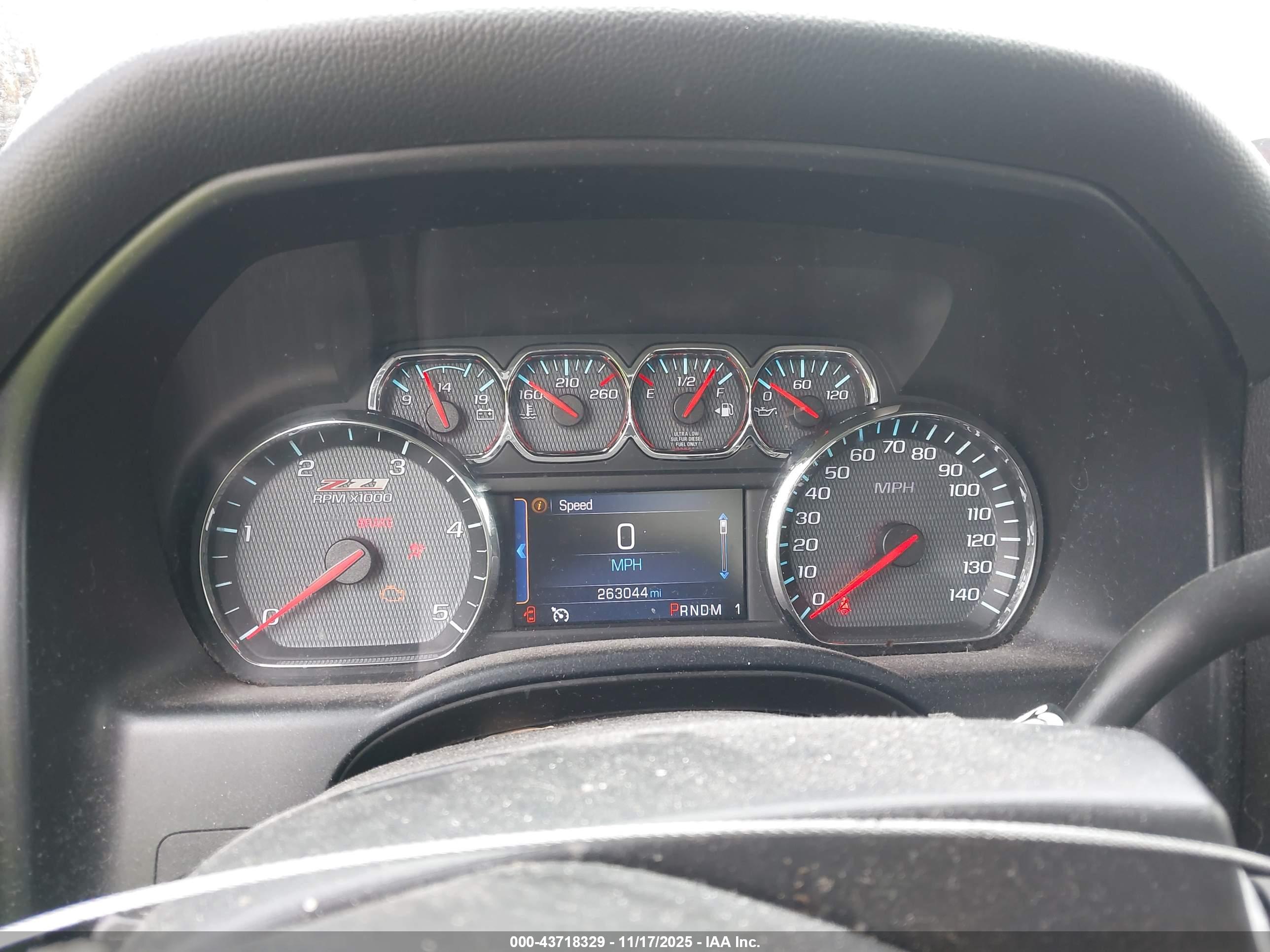 CHEVROLET SILVERADO image 7