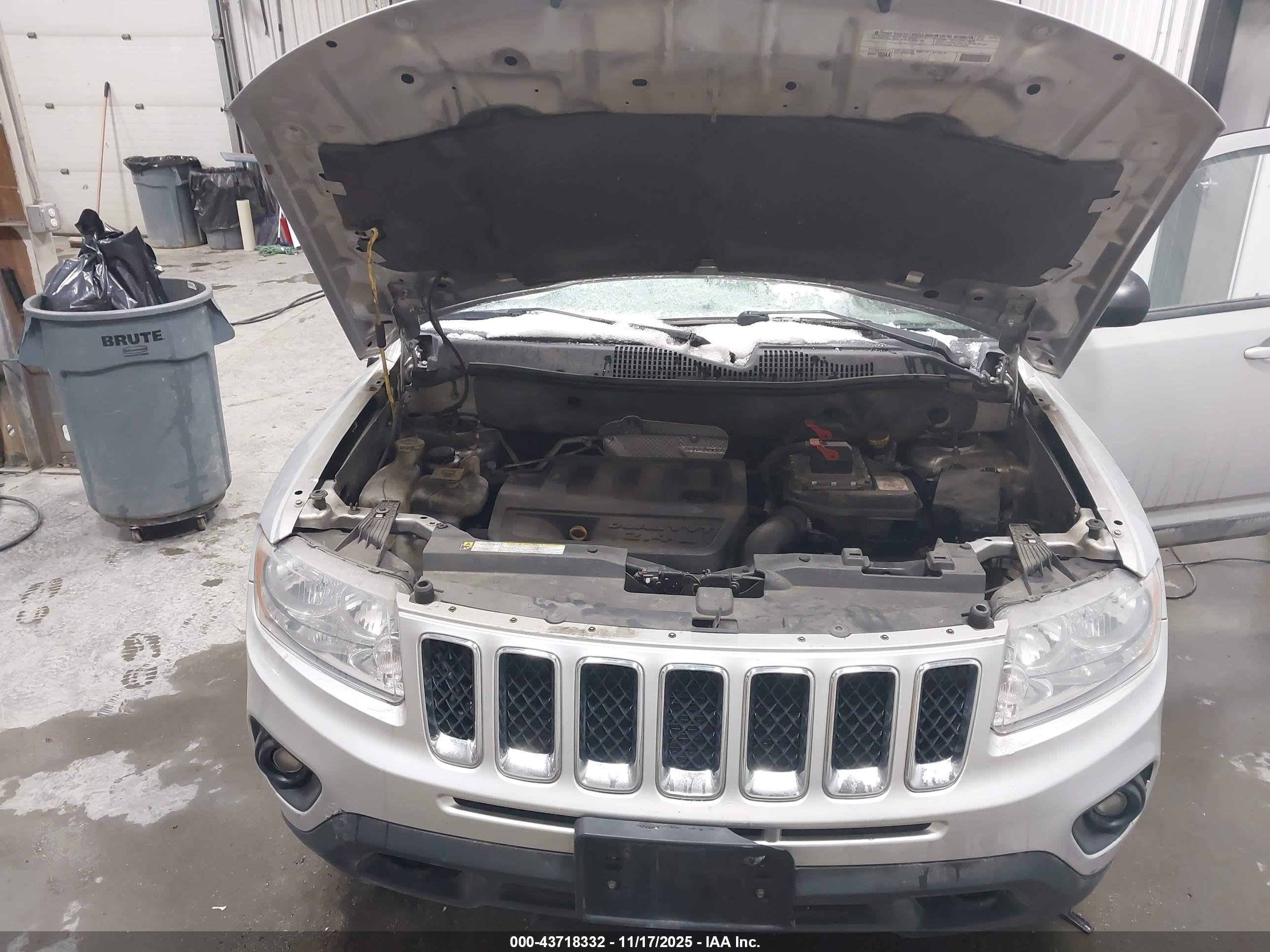 JEEP COMPASS image 10
