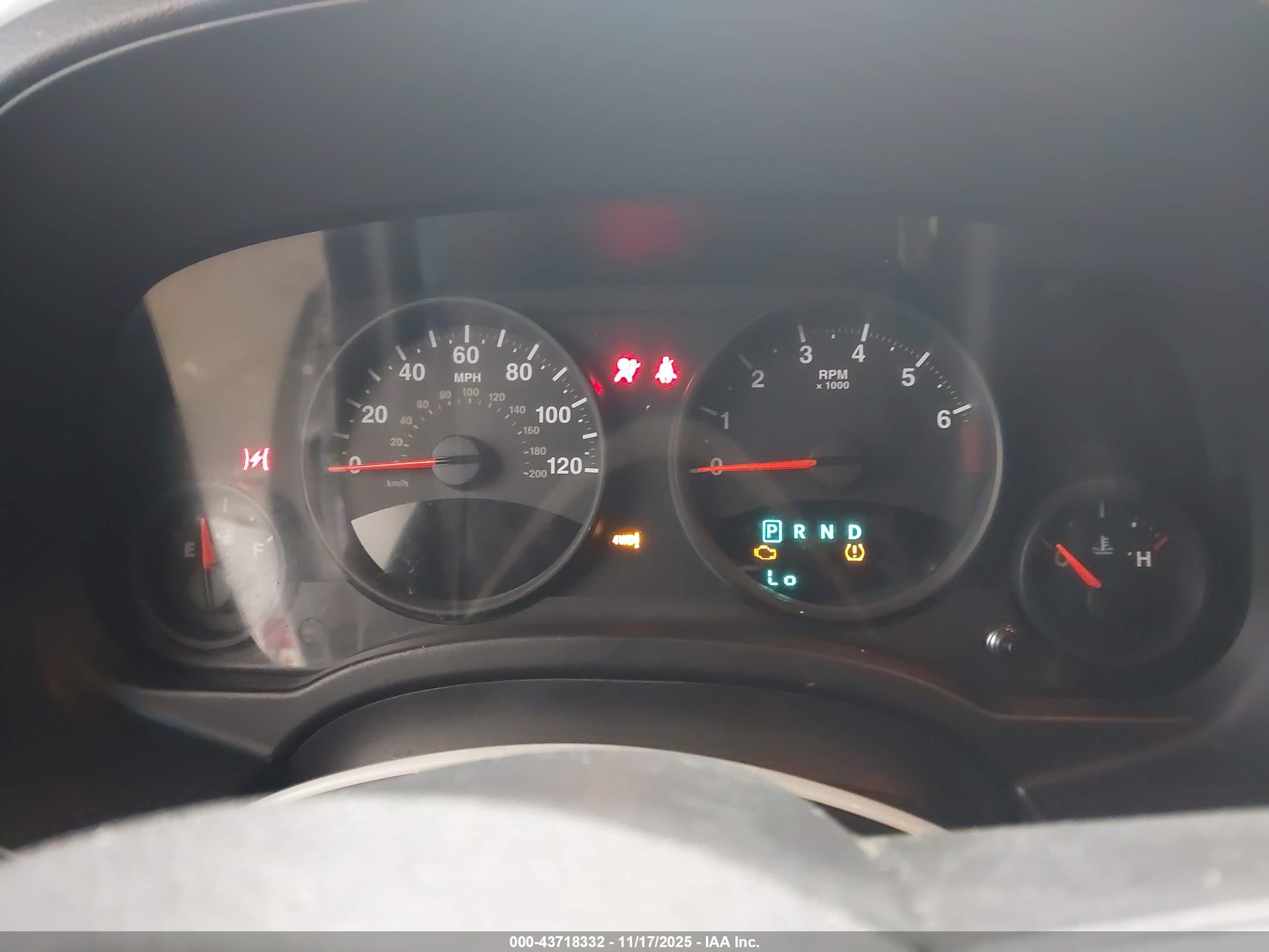 JEEP COMPASS image 7