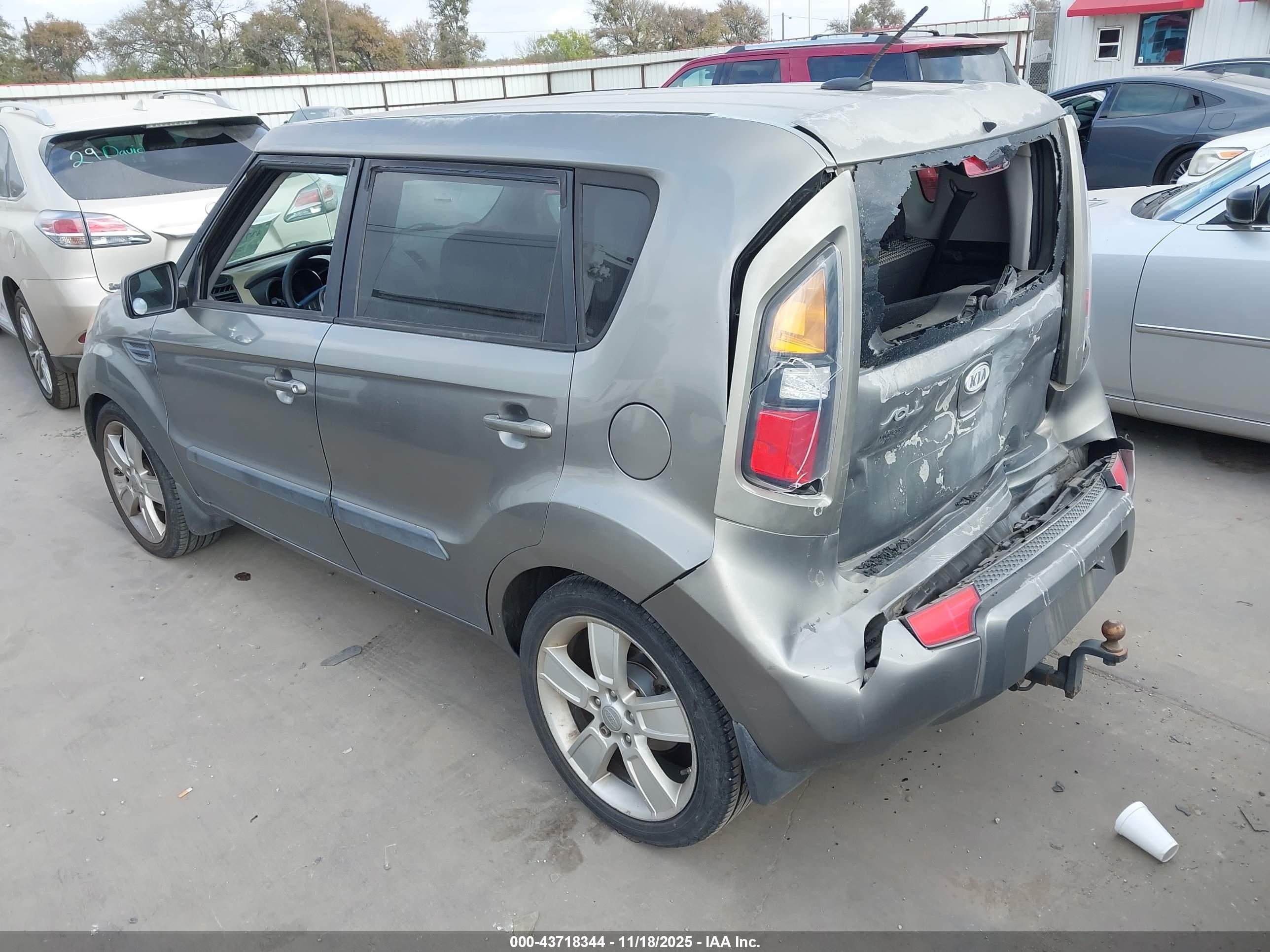 KIA SOUL image 3