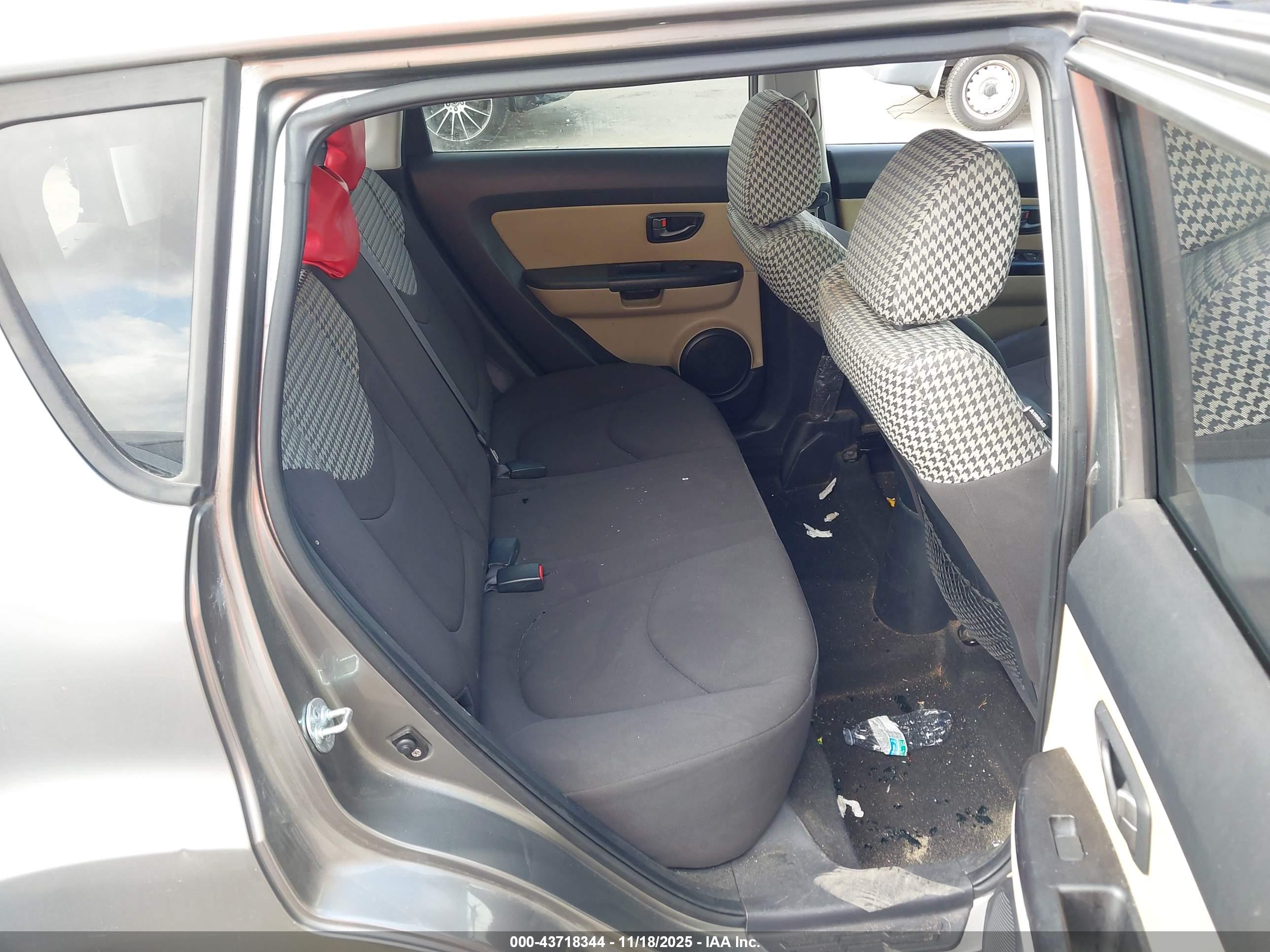 KIA SOUL image 8