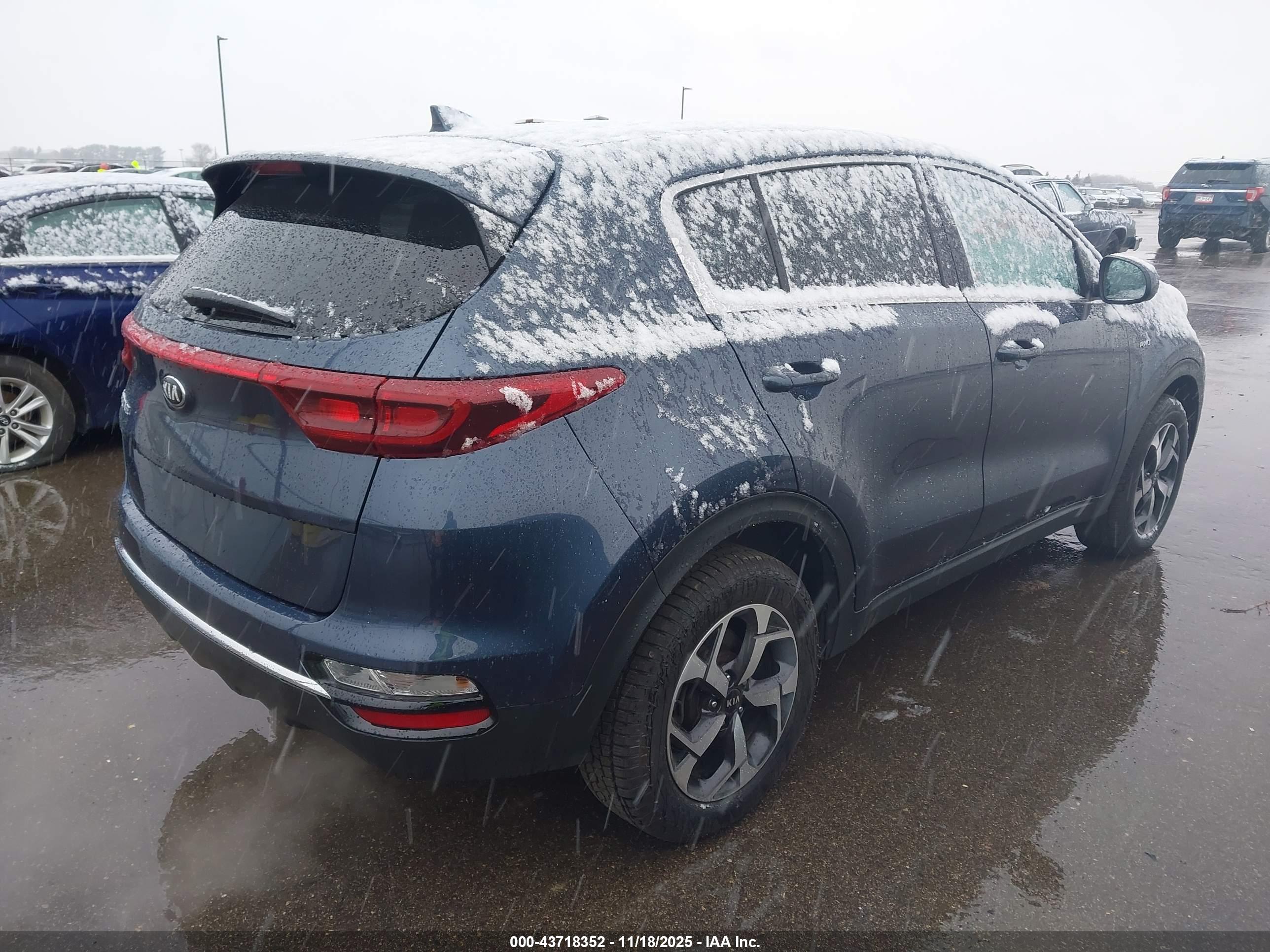 KIA SPORTAGE image 4