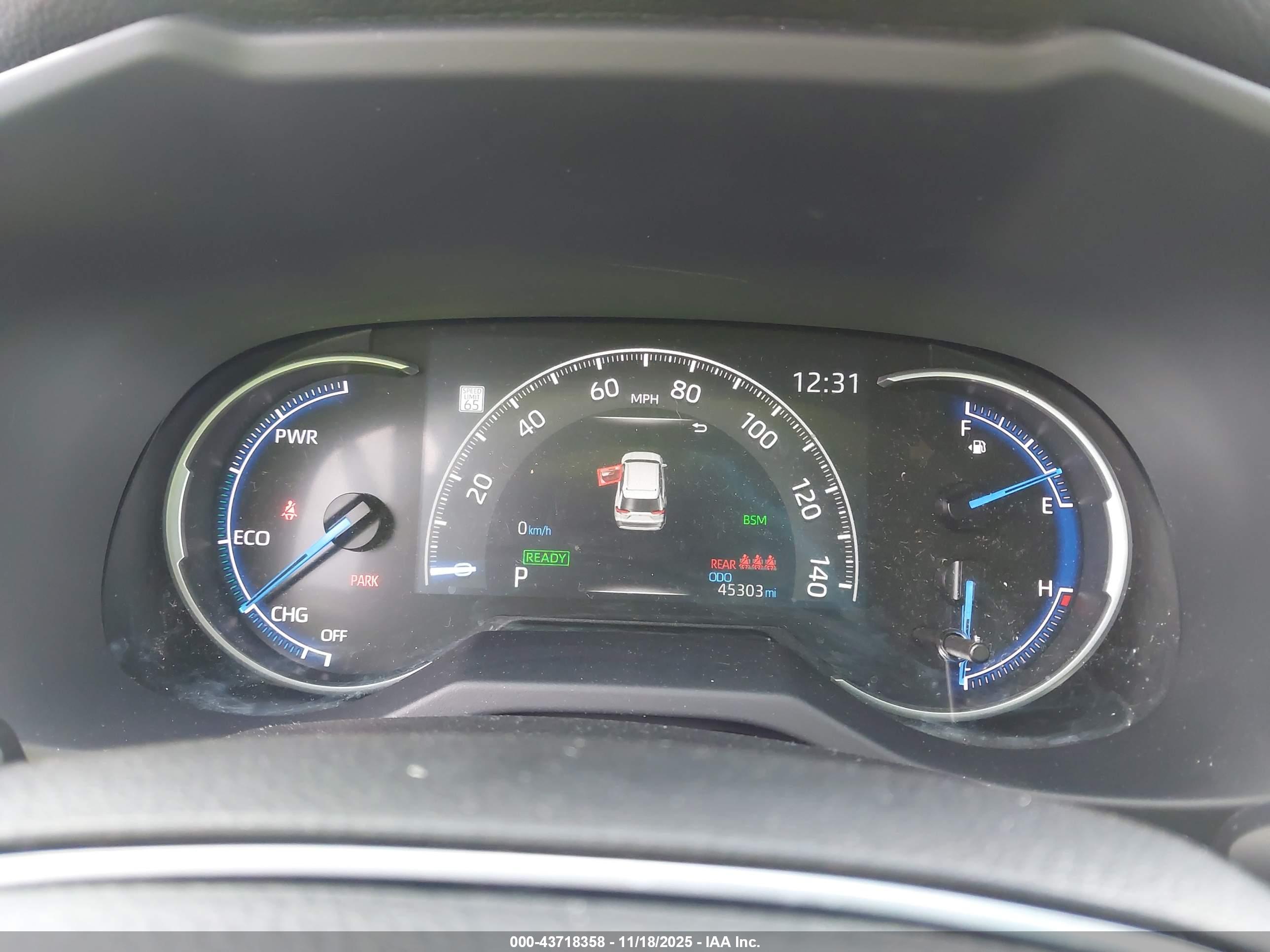 TOYOTA RAV4 image 7