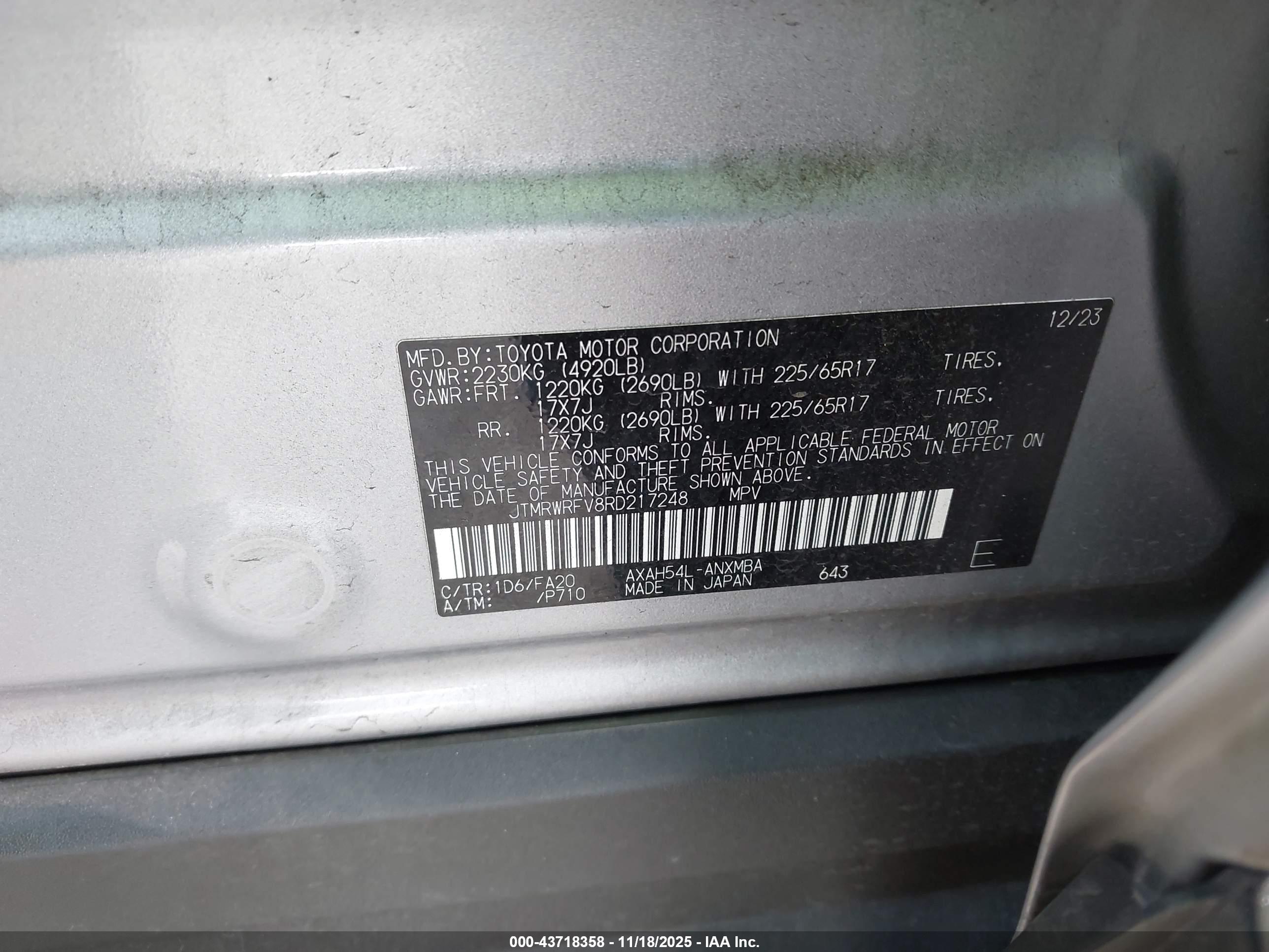 TOYOTA RAV4 image 9