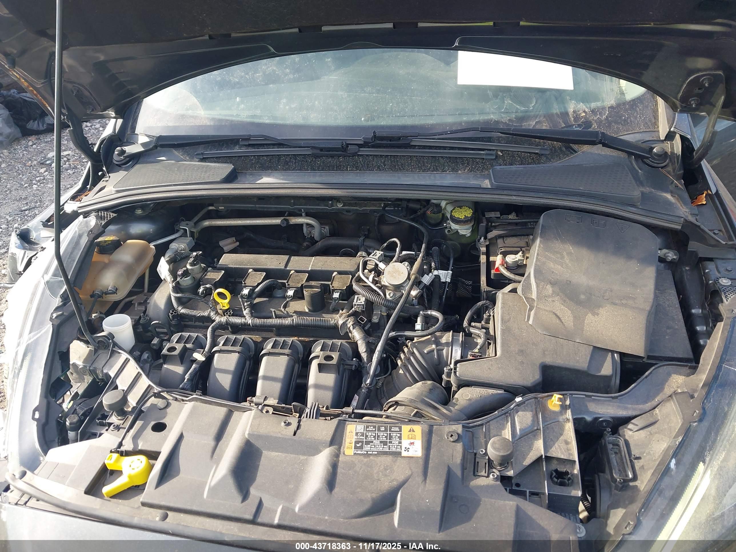 FORD FOCUS image 10