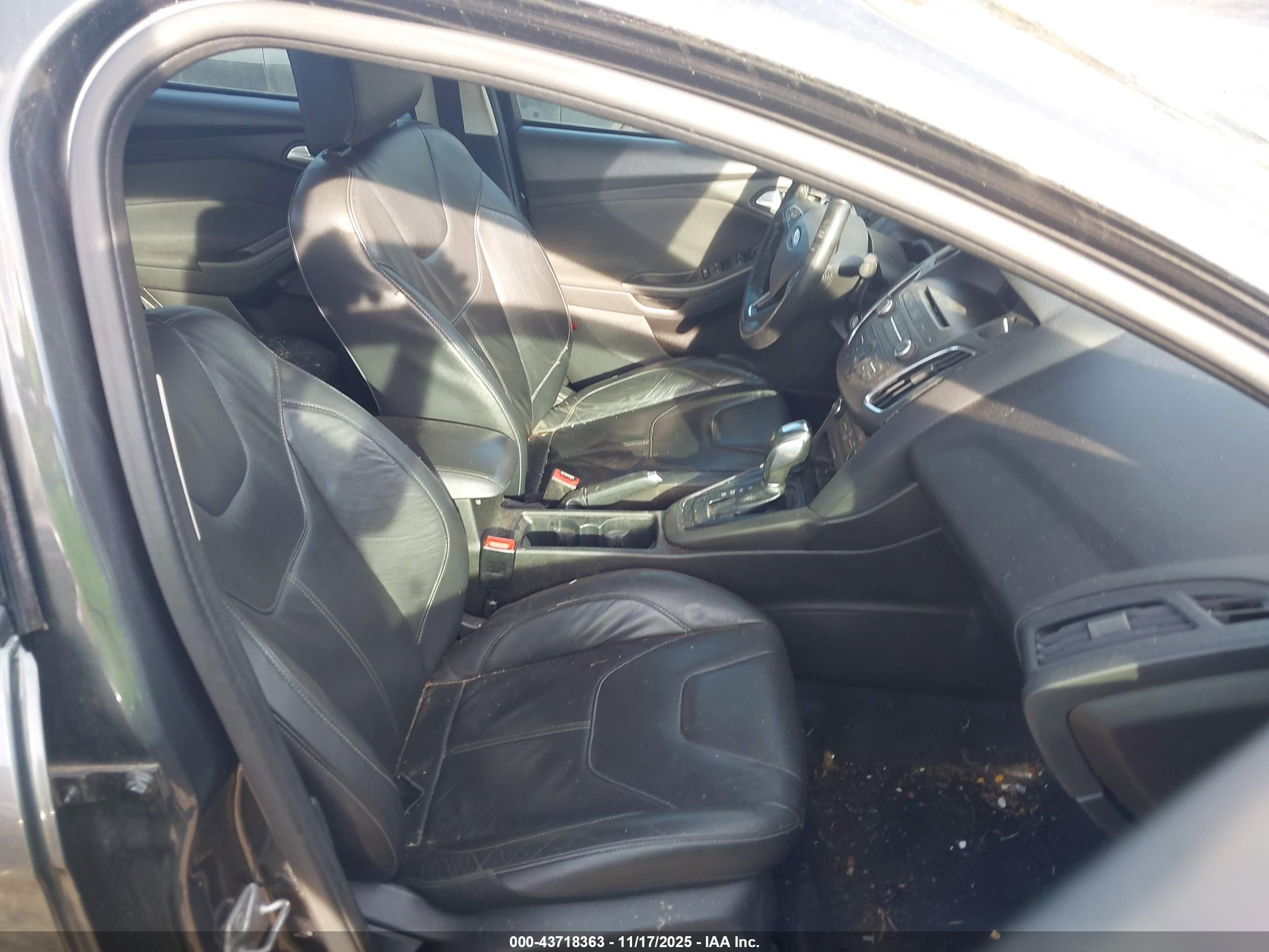 FORD FOCUS image 5