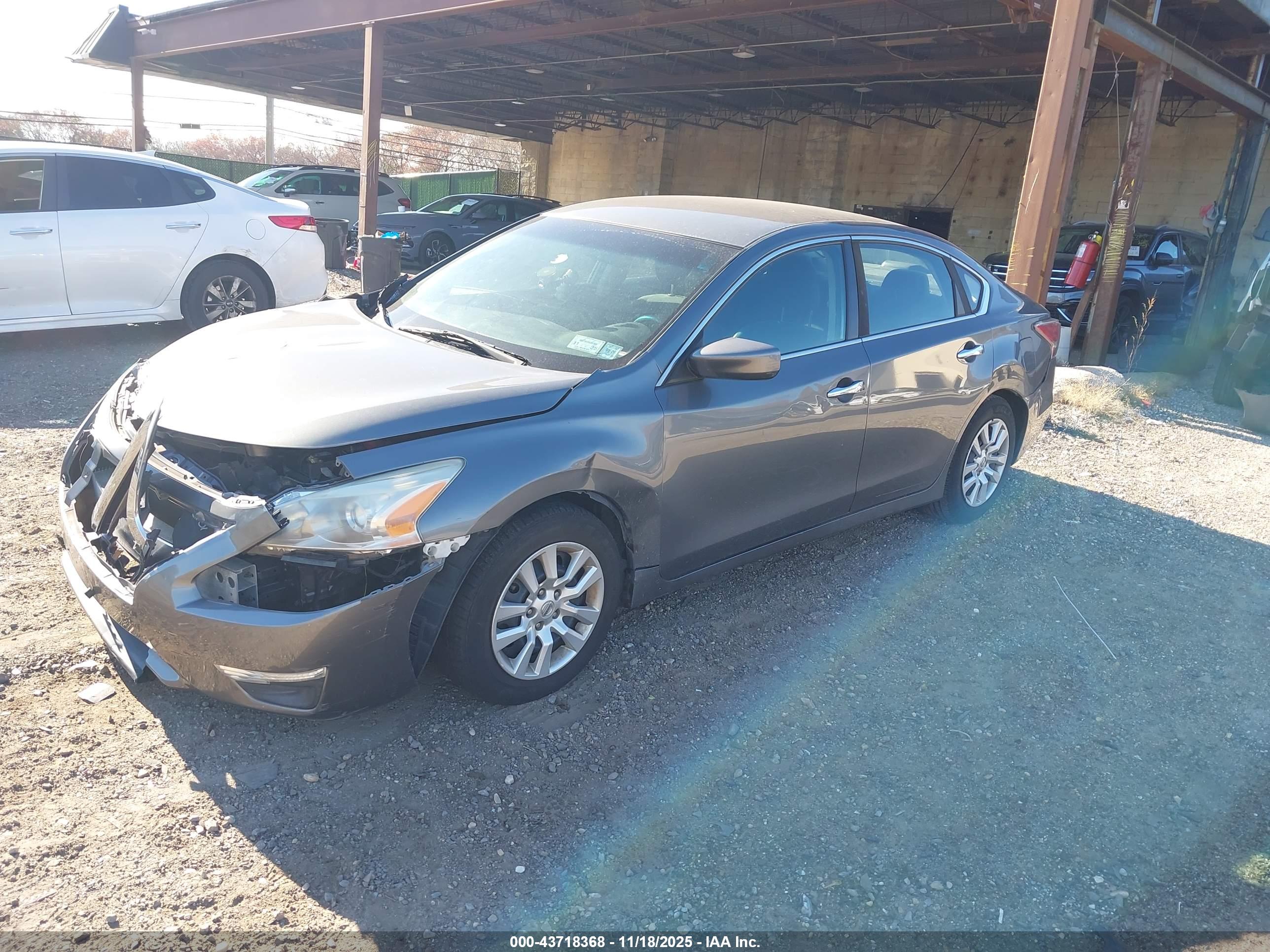 NISSAN ALTIMA image 2