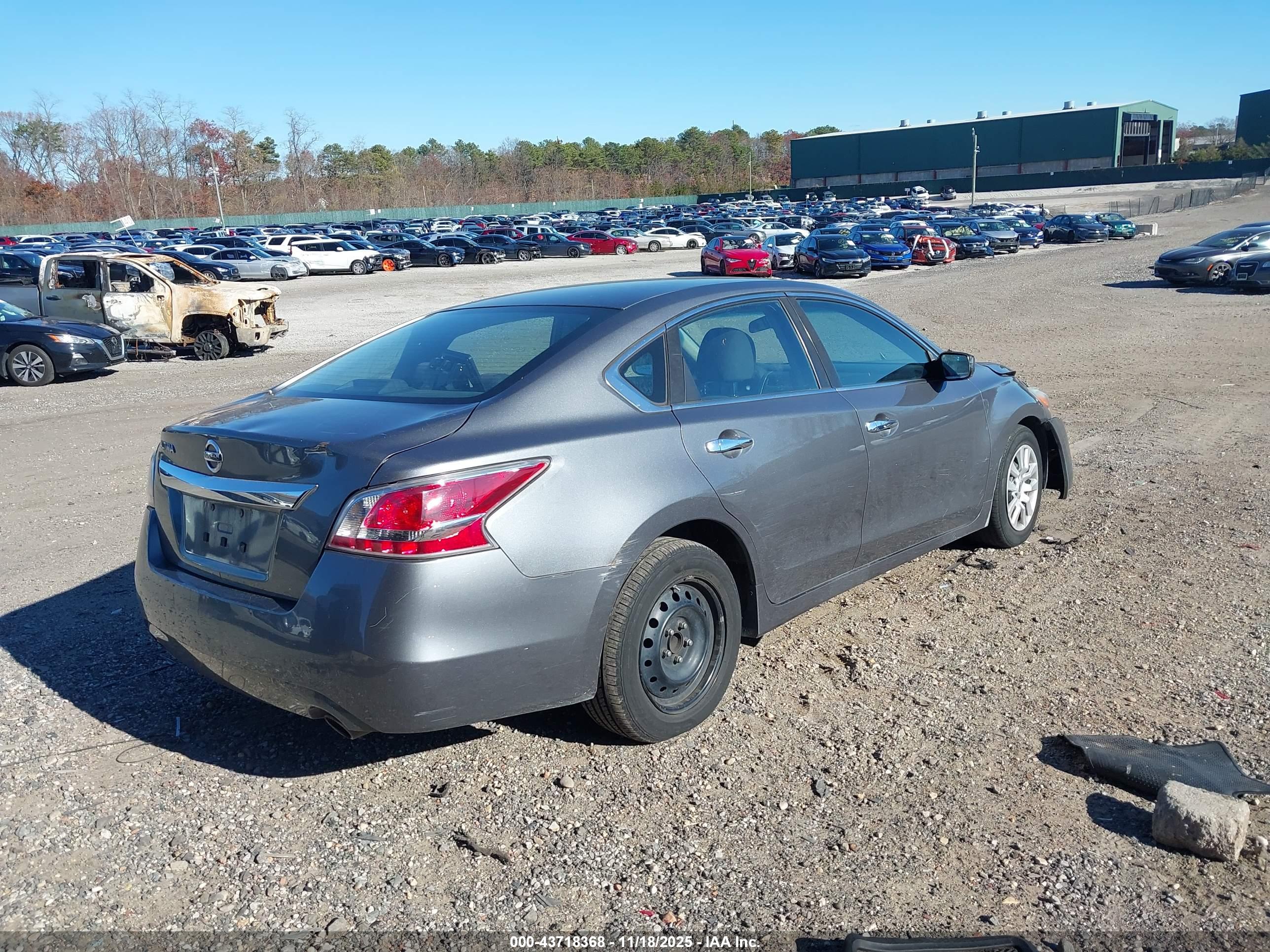 NISSAN ALTIMA image 4