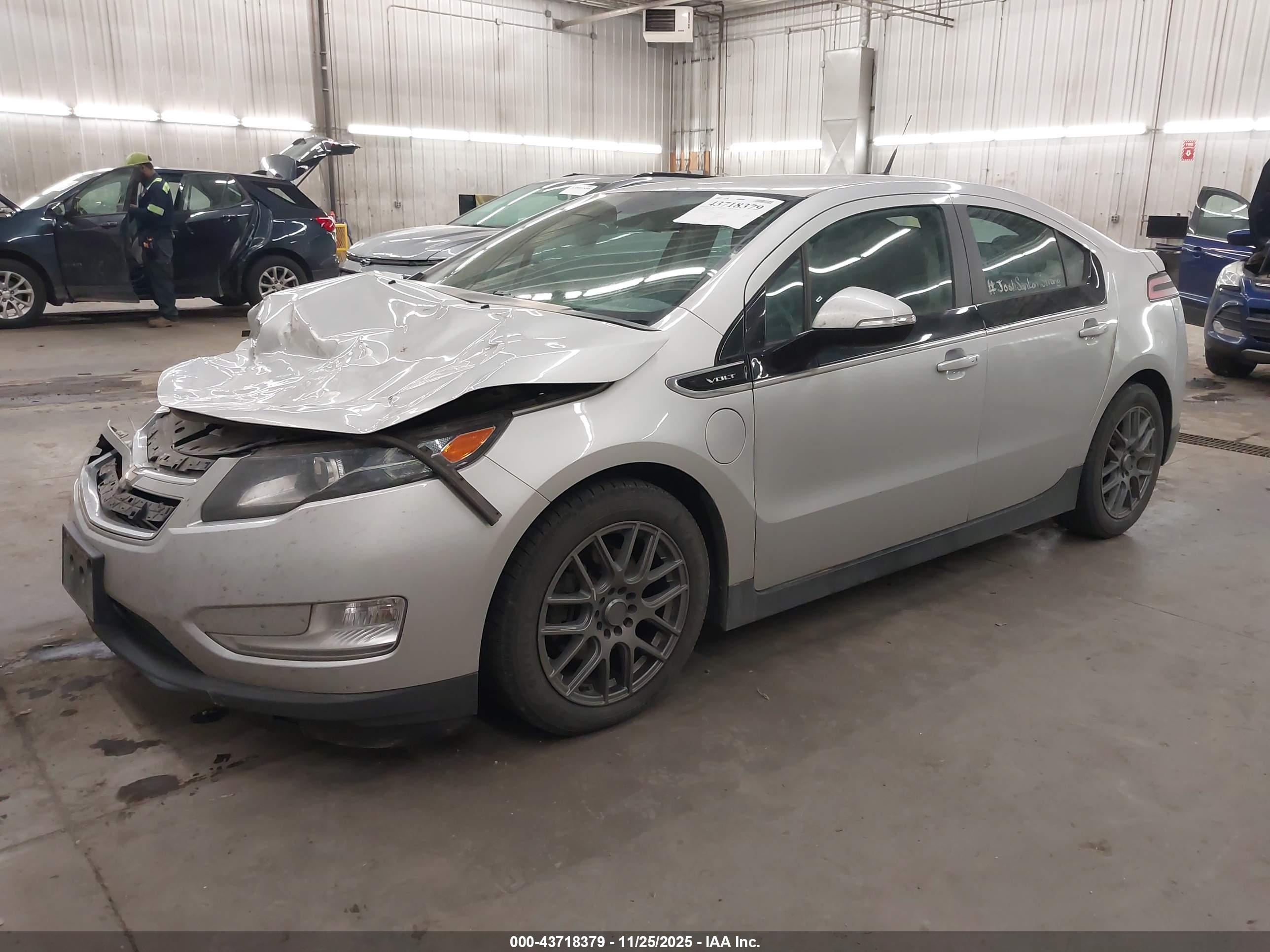 CHEVROLET VOLT image 2