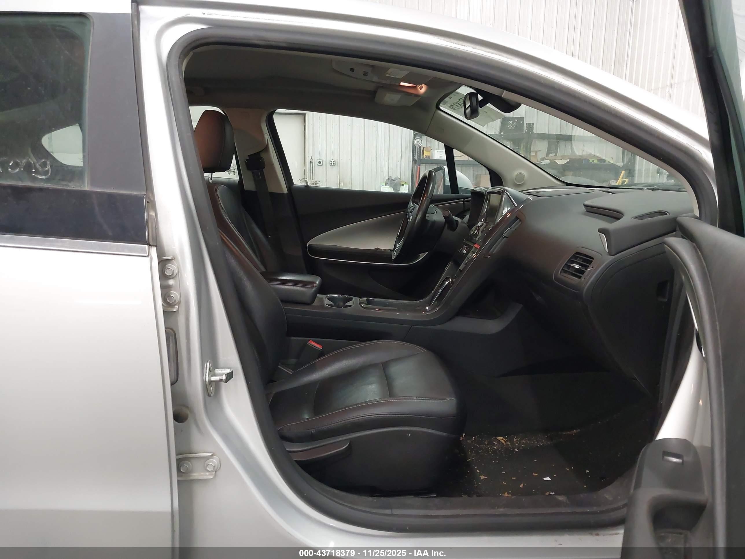 CHEVROLET VOLT image 5
