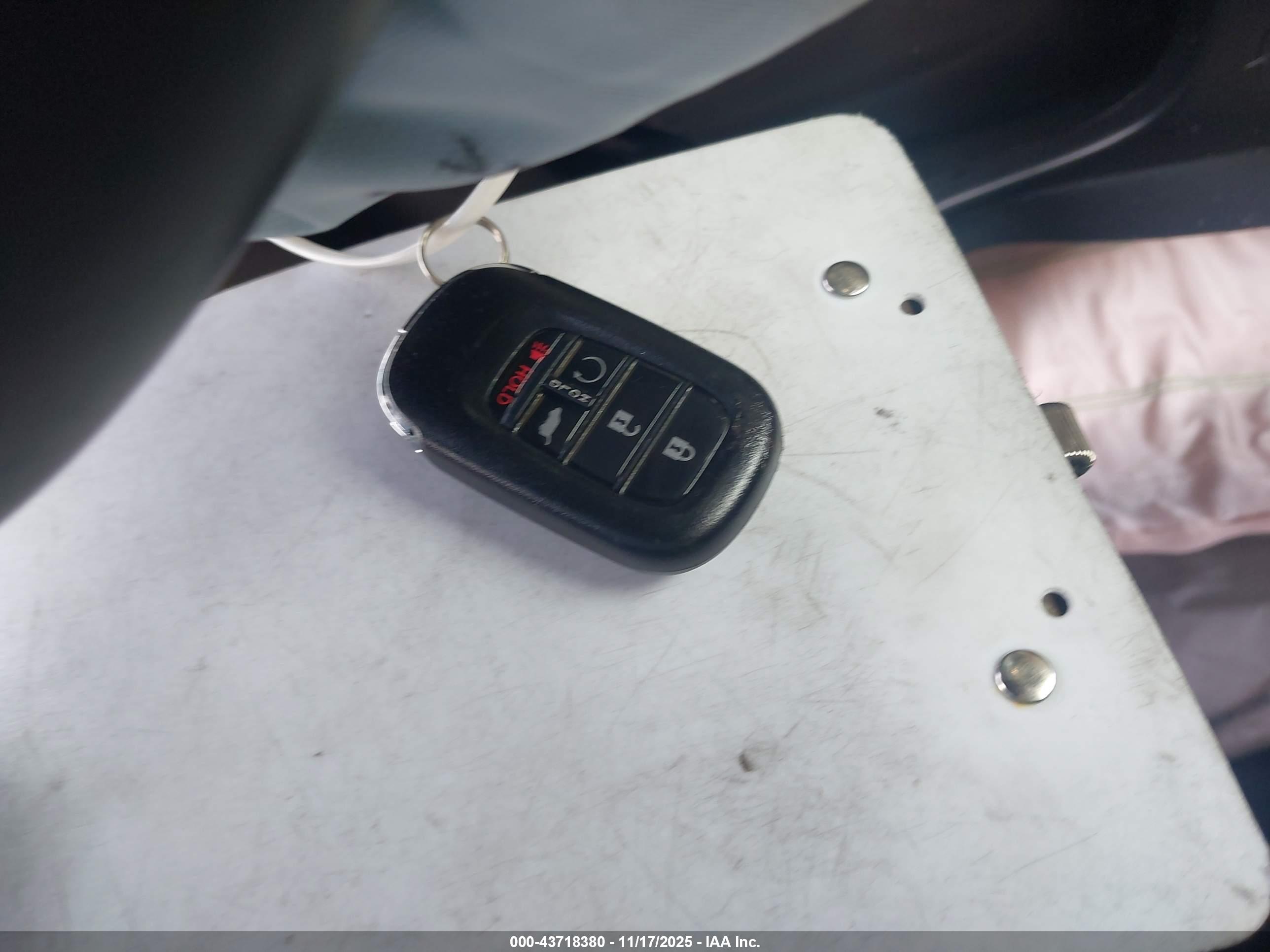 HONDA CR-V image 11