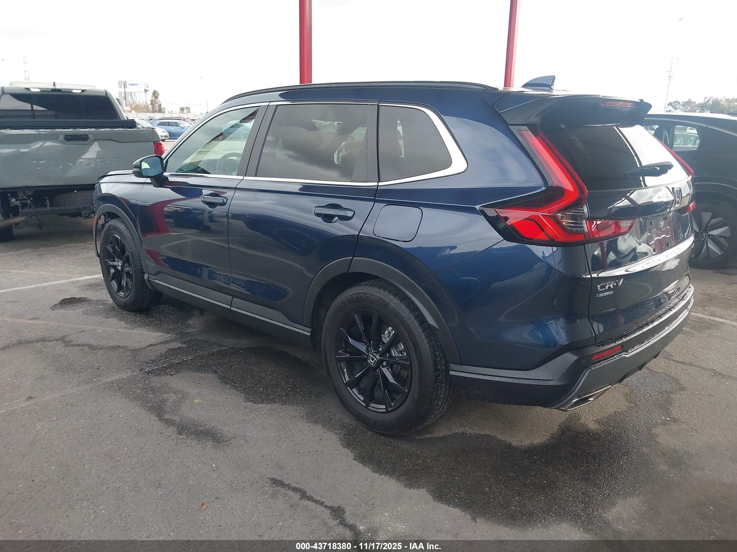 HONDA CR-V image 3