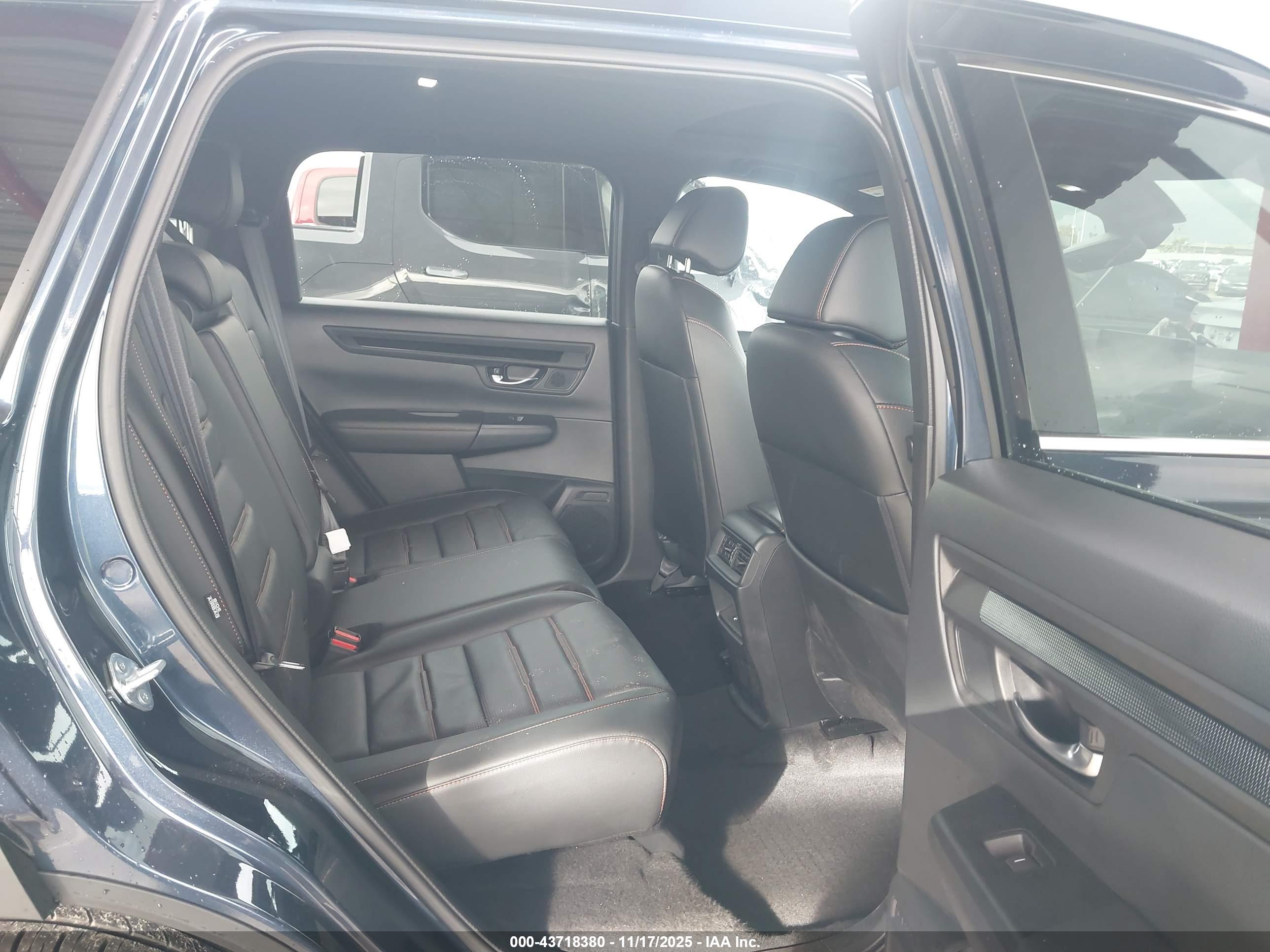 HONDA CR-V image 8