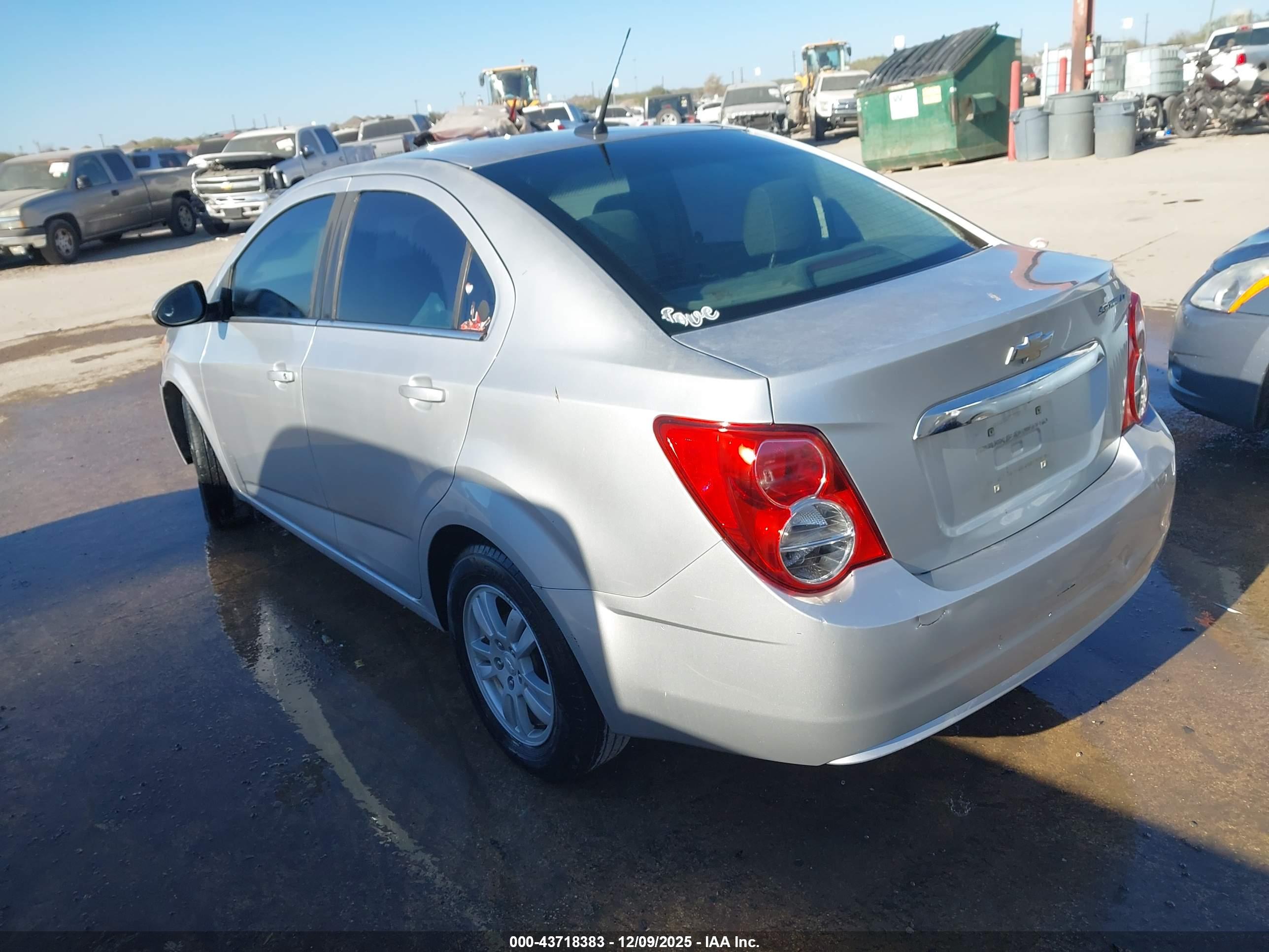 CHEVROLET SONIC image 3