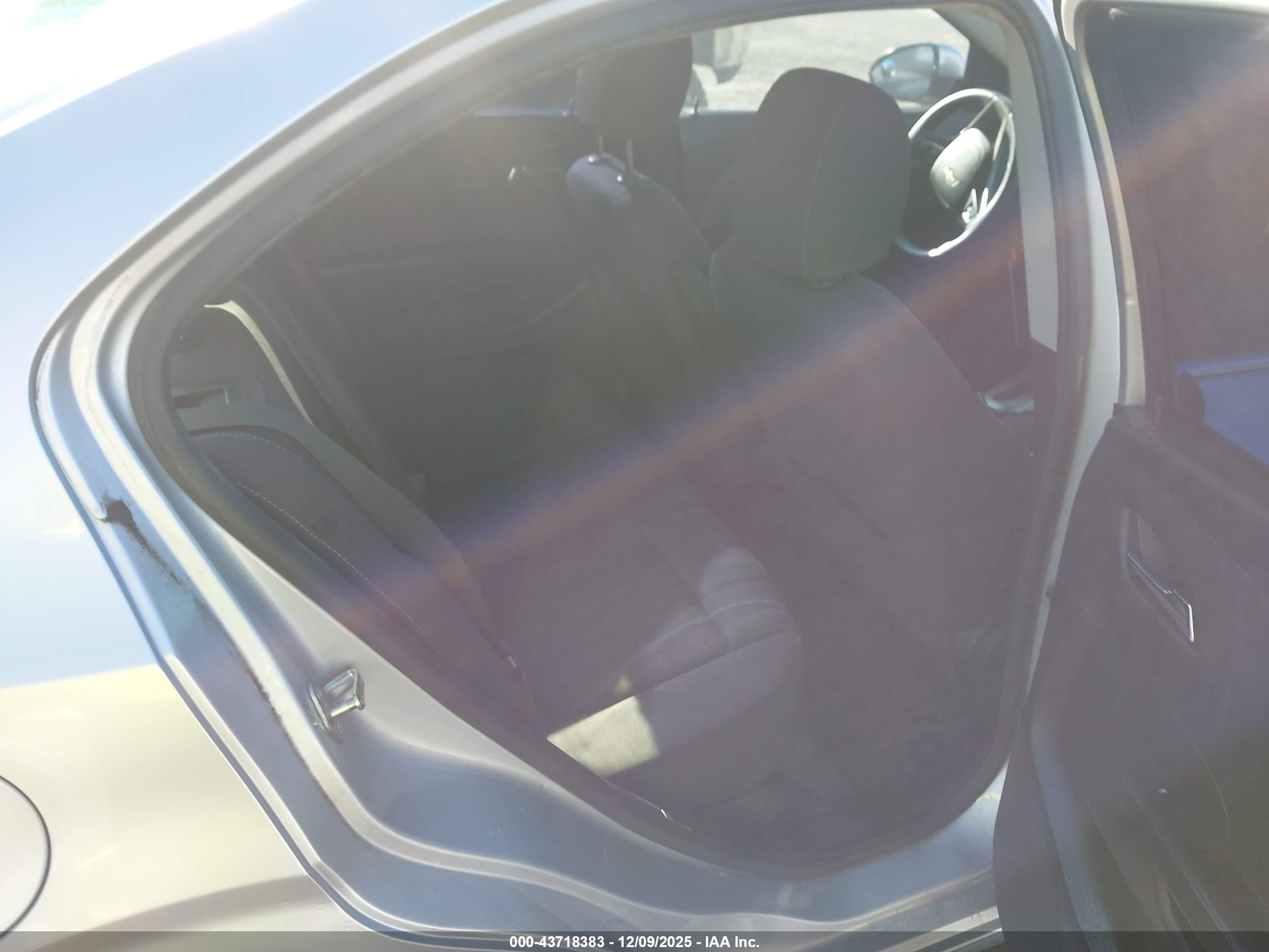 CHEVROLET SONIC image 8
