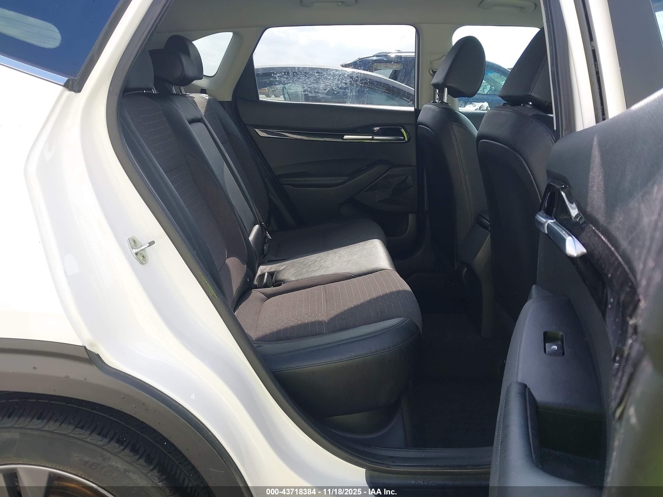 KIA SELTOS image 8