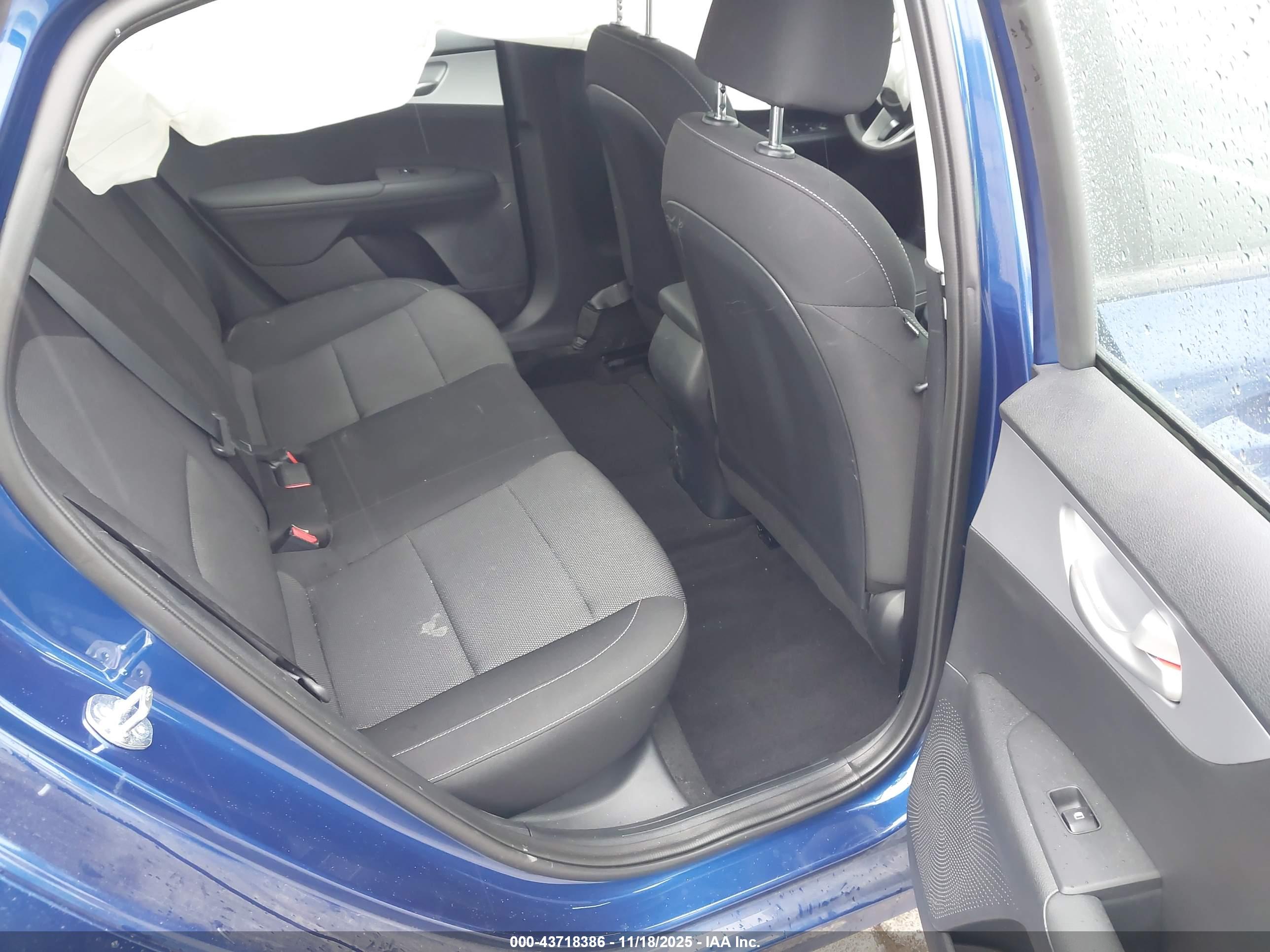 KIA FORTE image 8