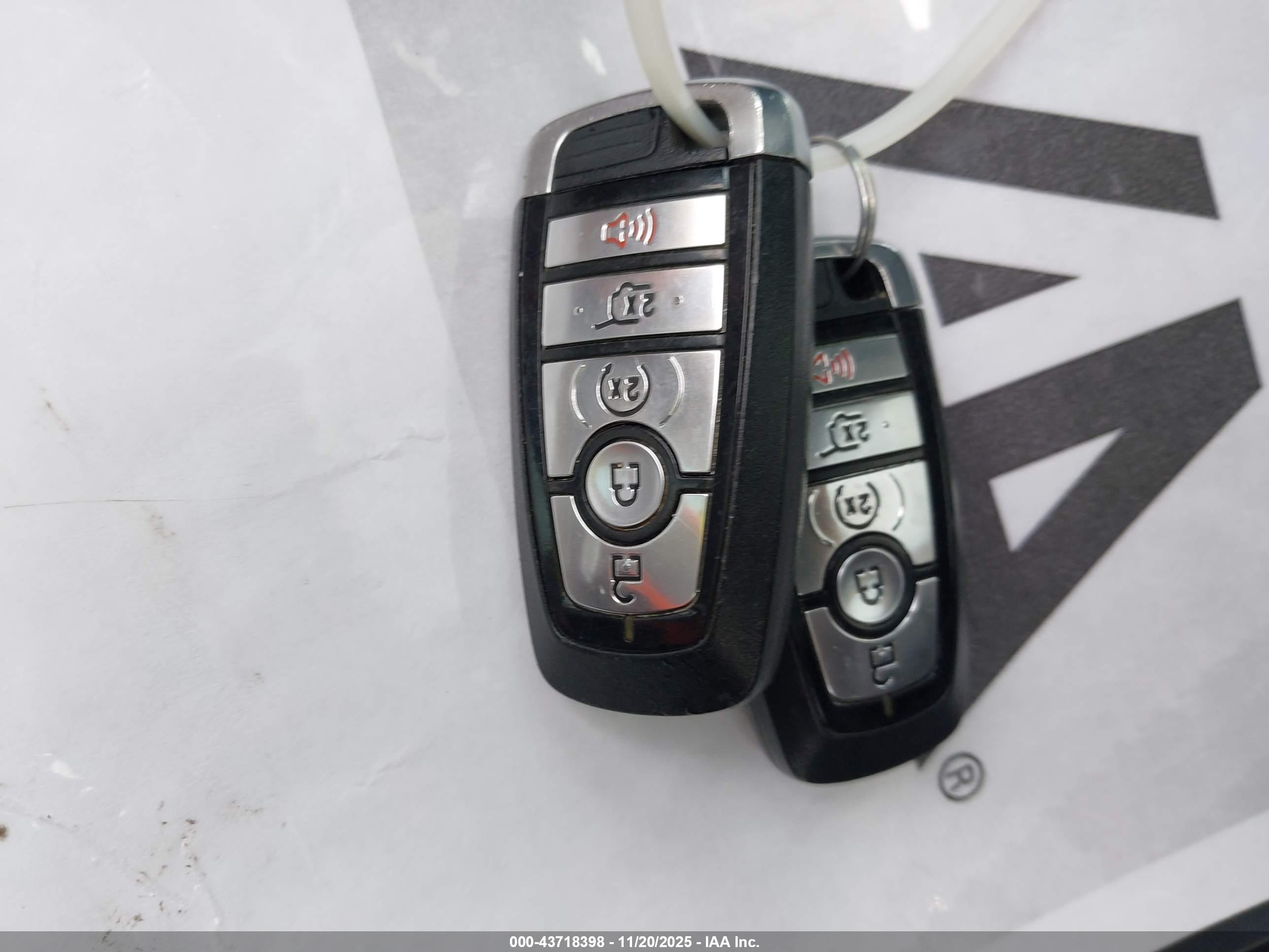 FORD EXPLORER image 11