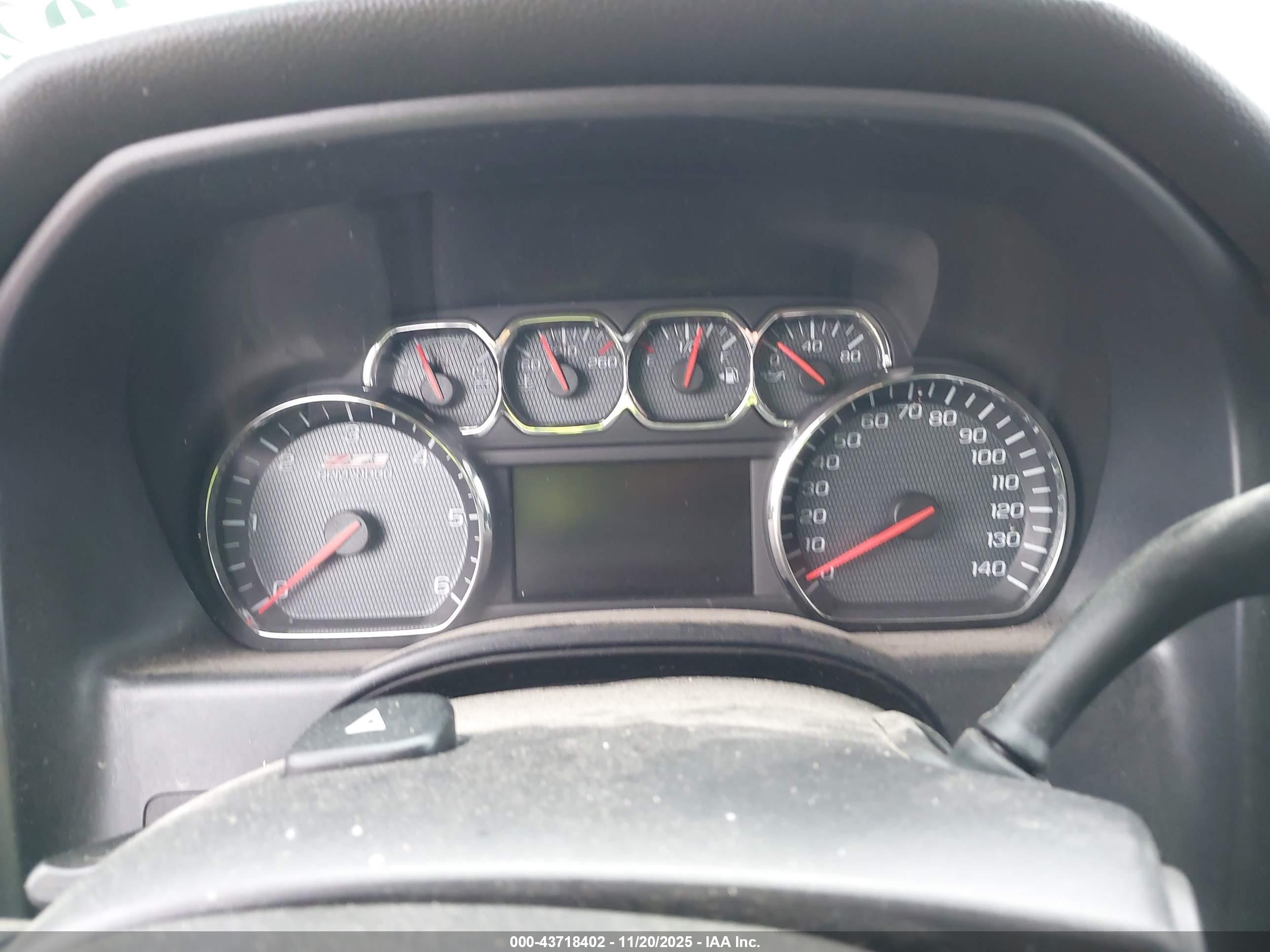CHEVROLET SILVERADO image 7