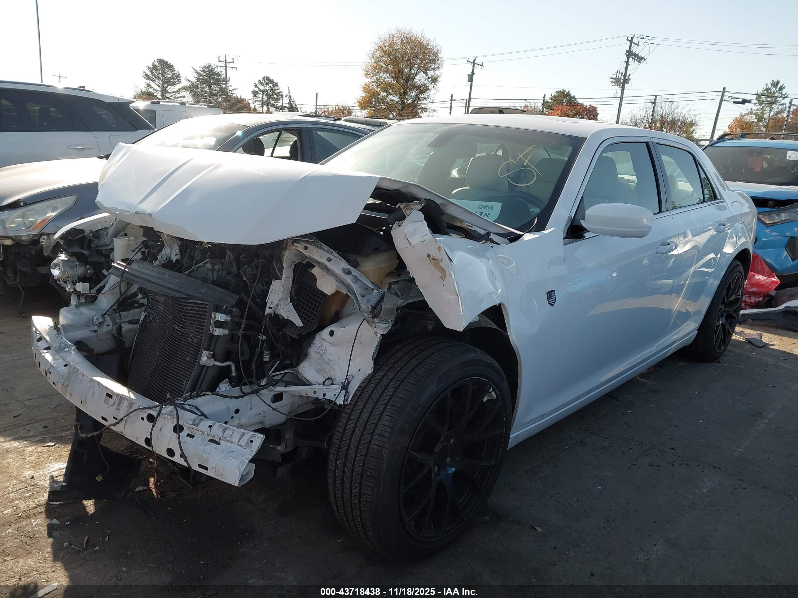 CHRYSLER 300 image 2