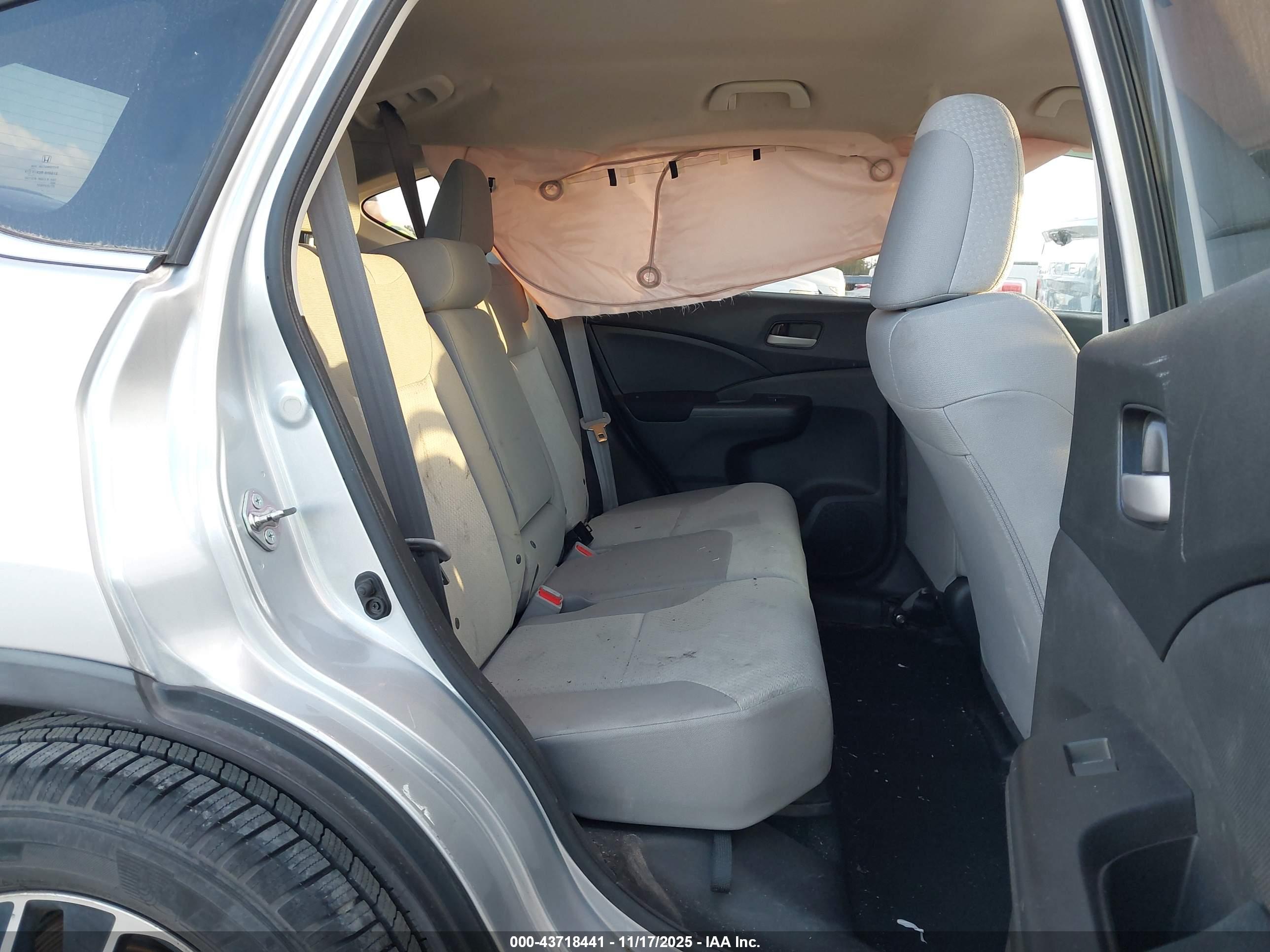 HONDA CR-V image 8