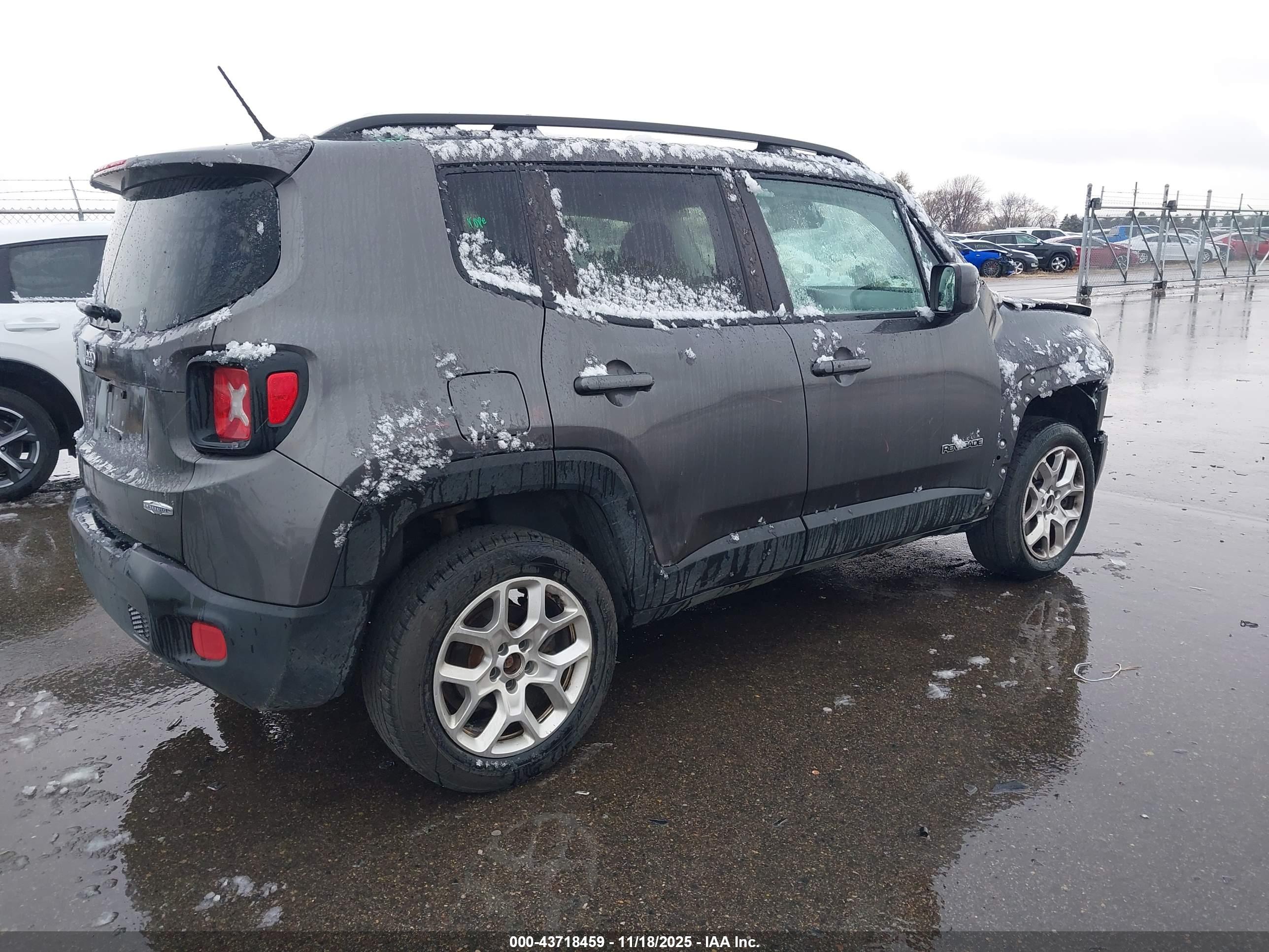 JEEP RENEGADE image 4