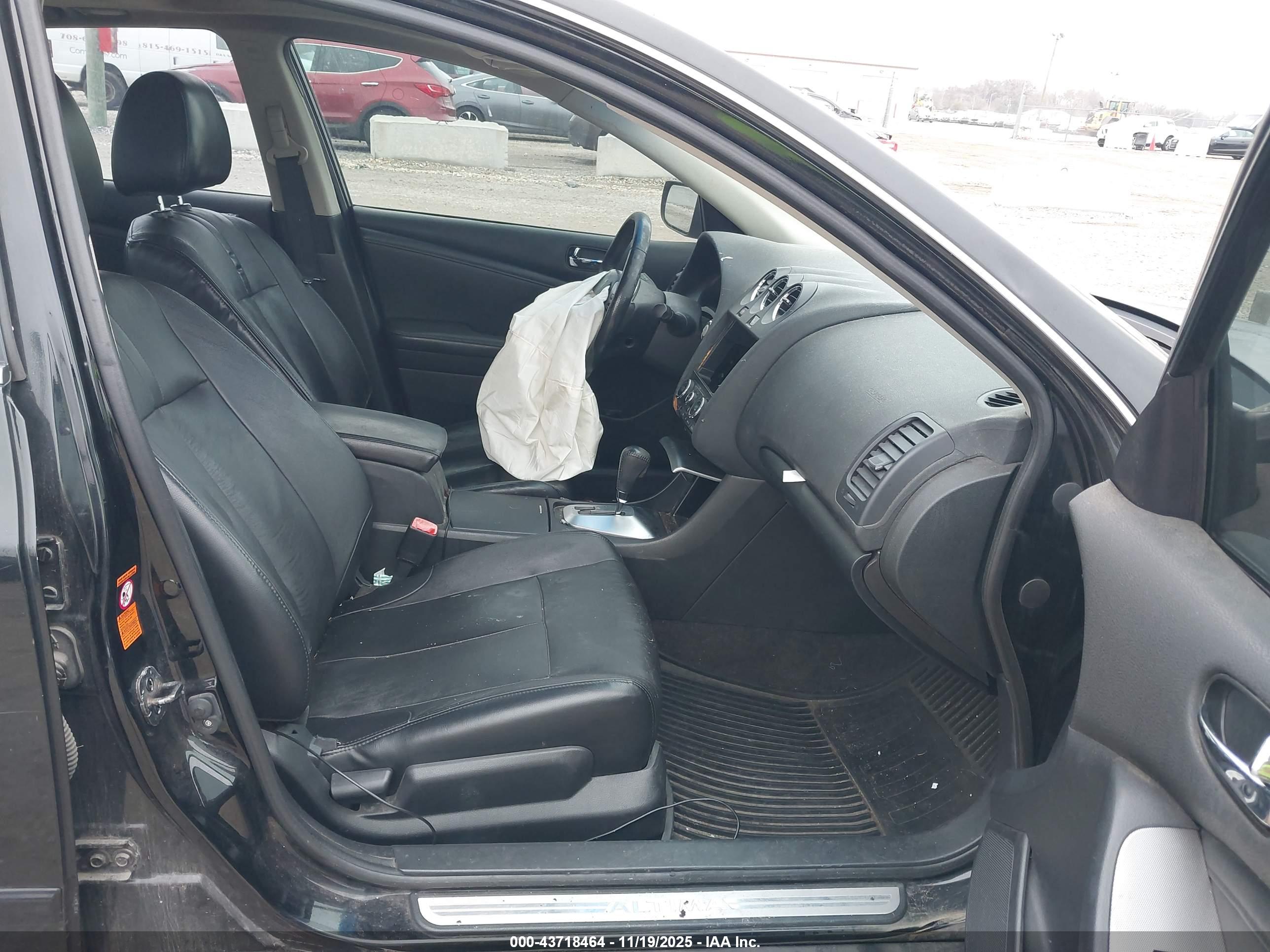 NISSAN ALTIMA image 5