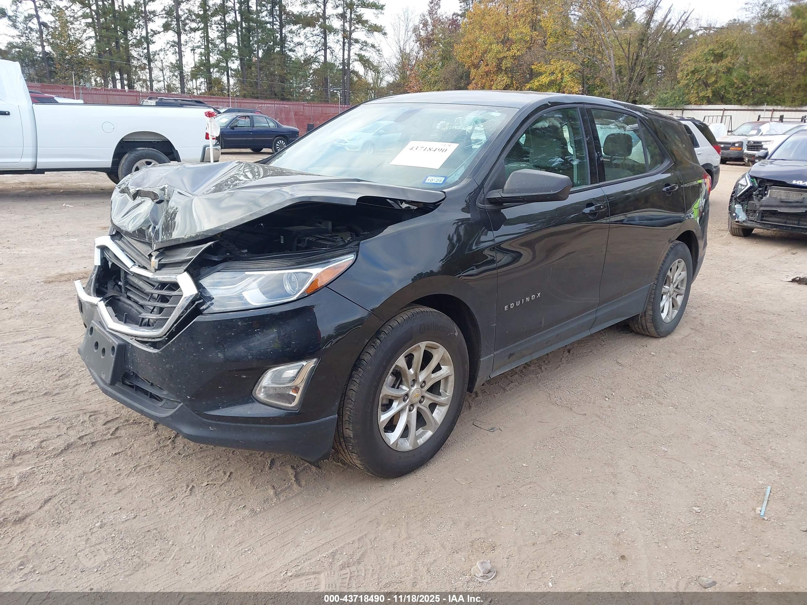 CHEVROLET EQUINOX image 2