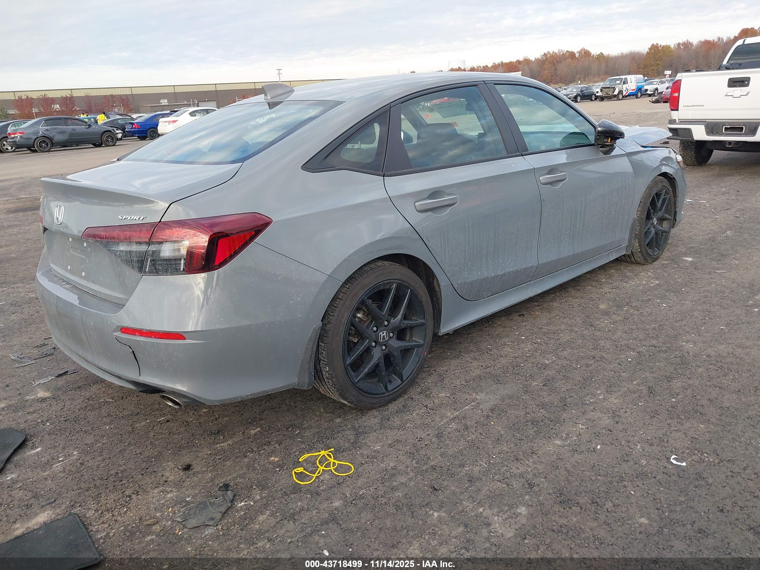 HONDA CIVIC image 4