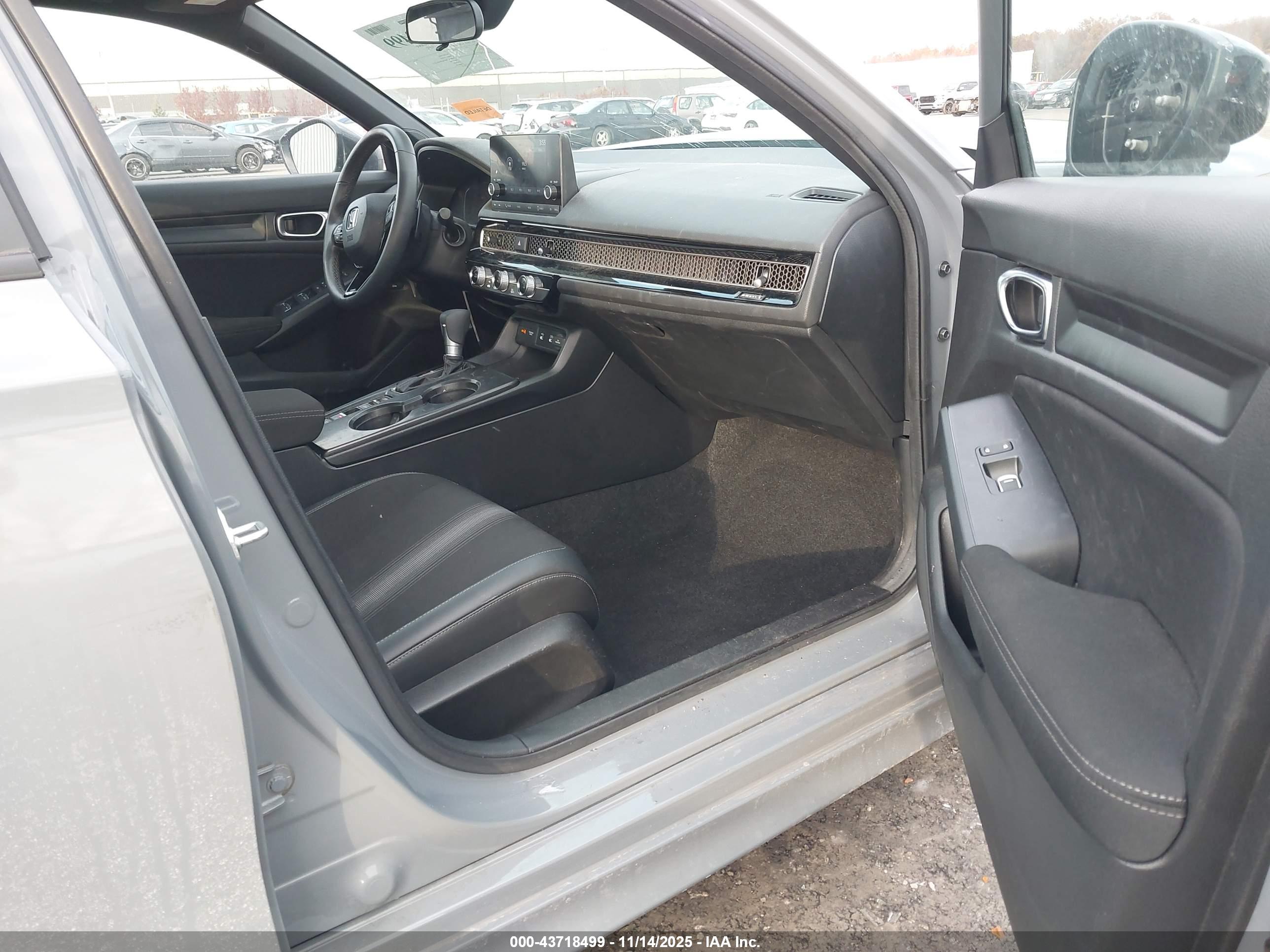 HONDA CIVIC image 5