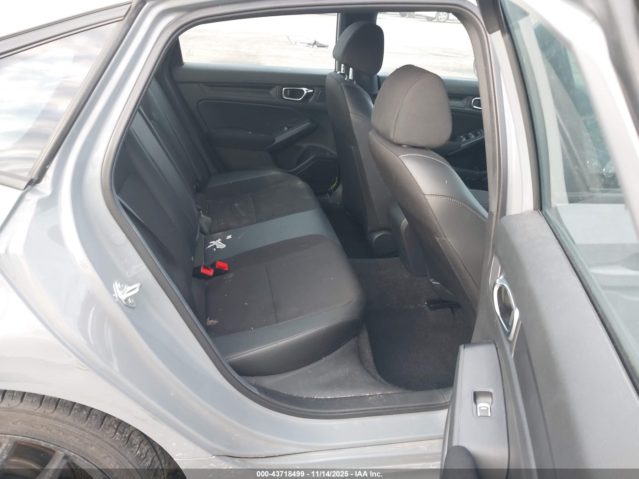 HONDA CIVIC image 8