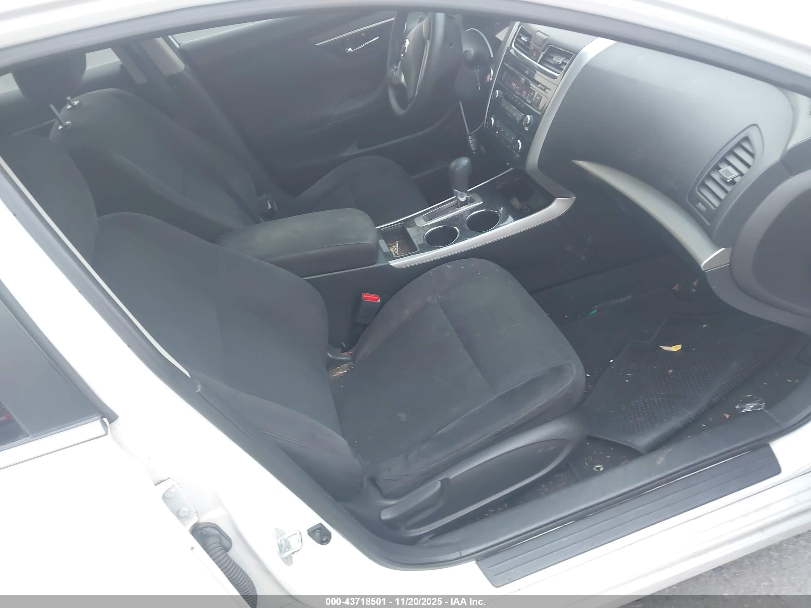 NISSAN ALTIMA image 5
