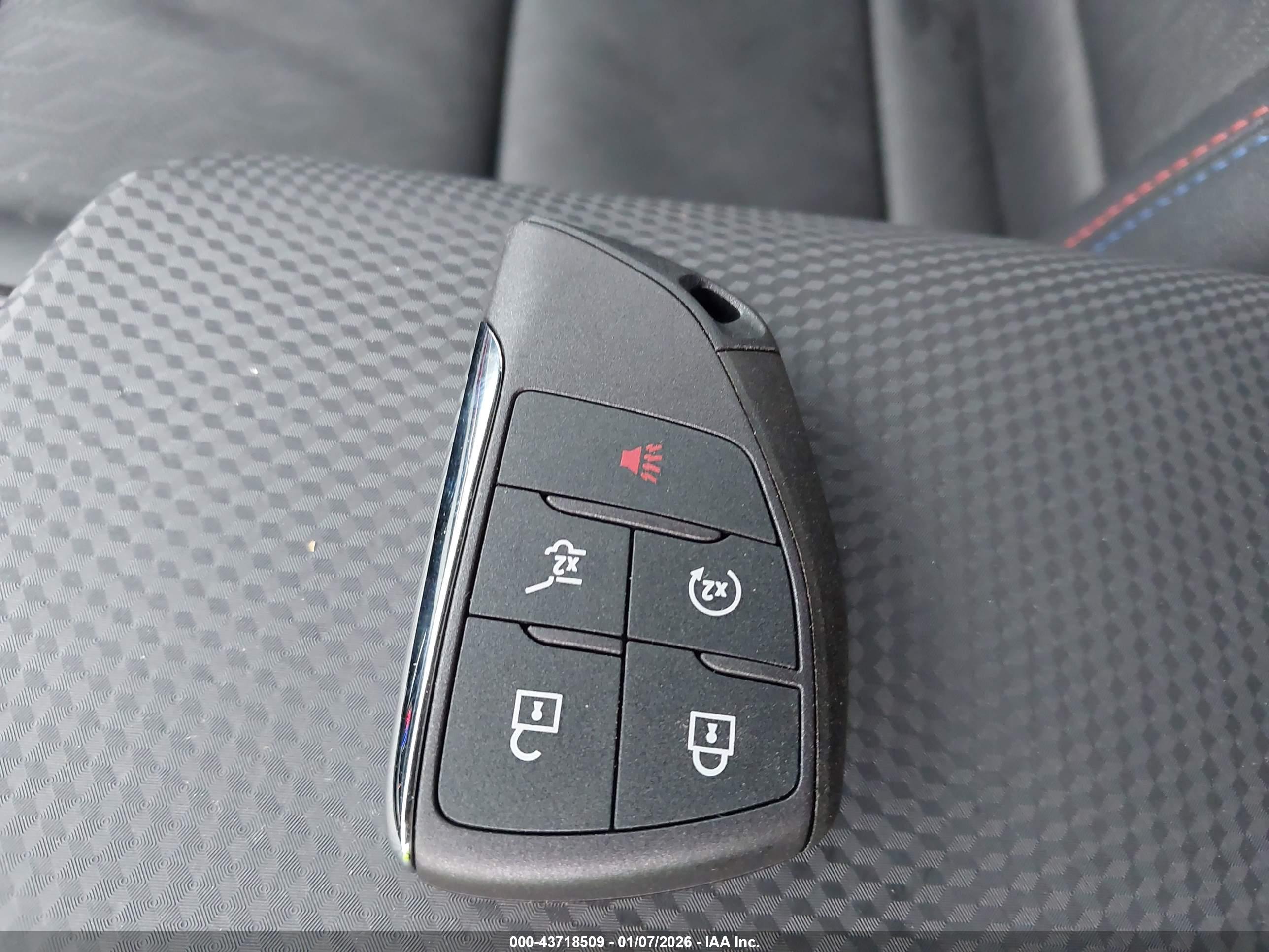 CHEVROLET EQUINOX image 11