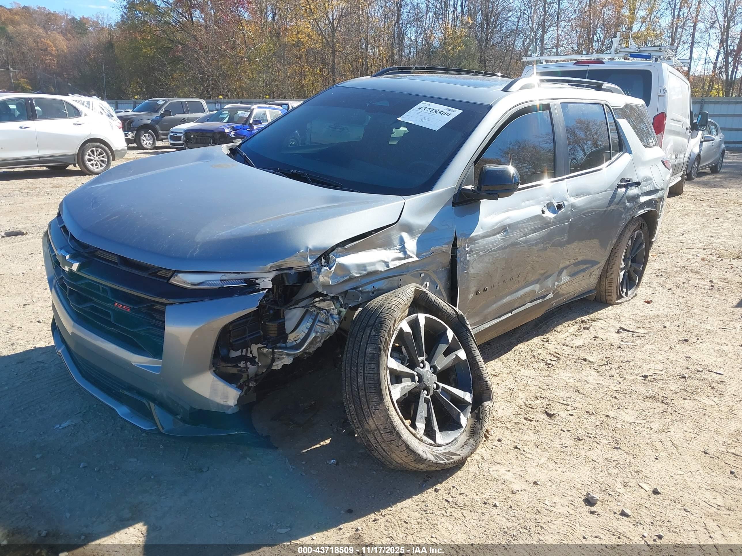 CHEVROLET EQUINOX image 2