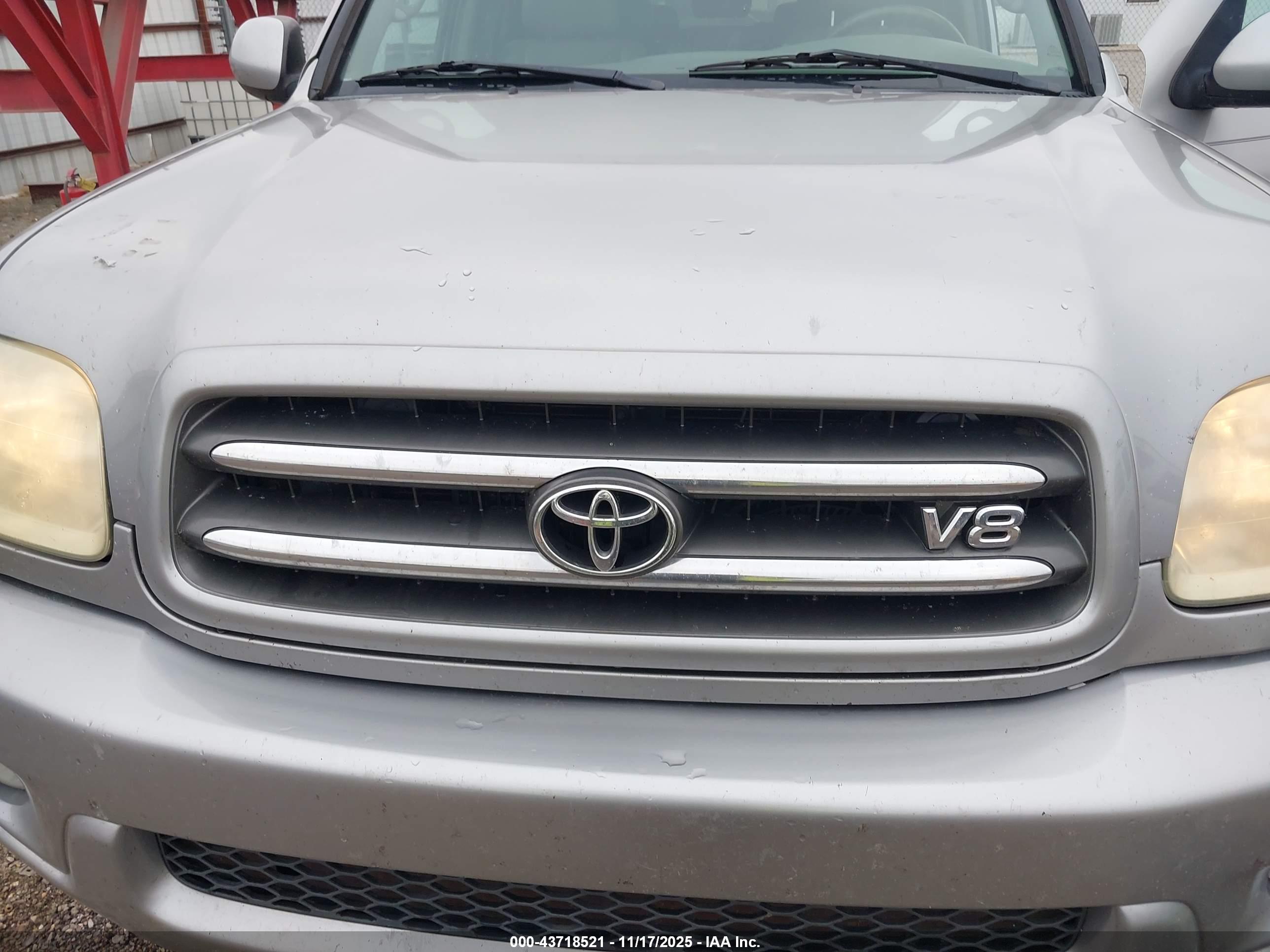 TOYOTA SEQUOIA image 10