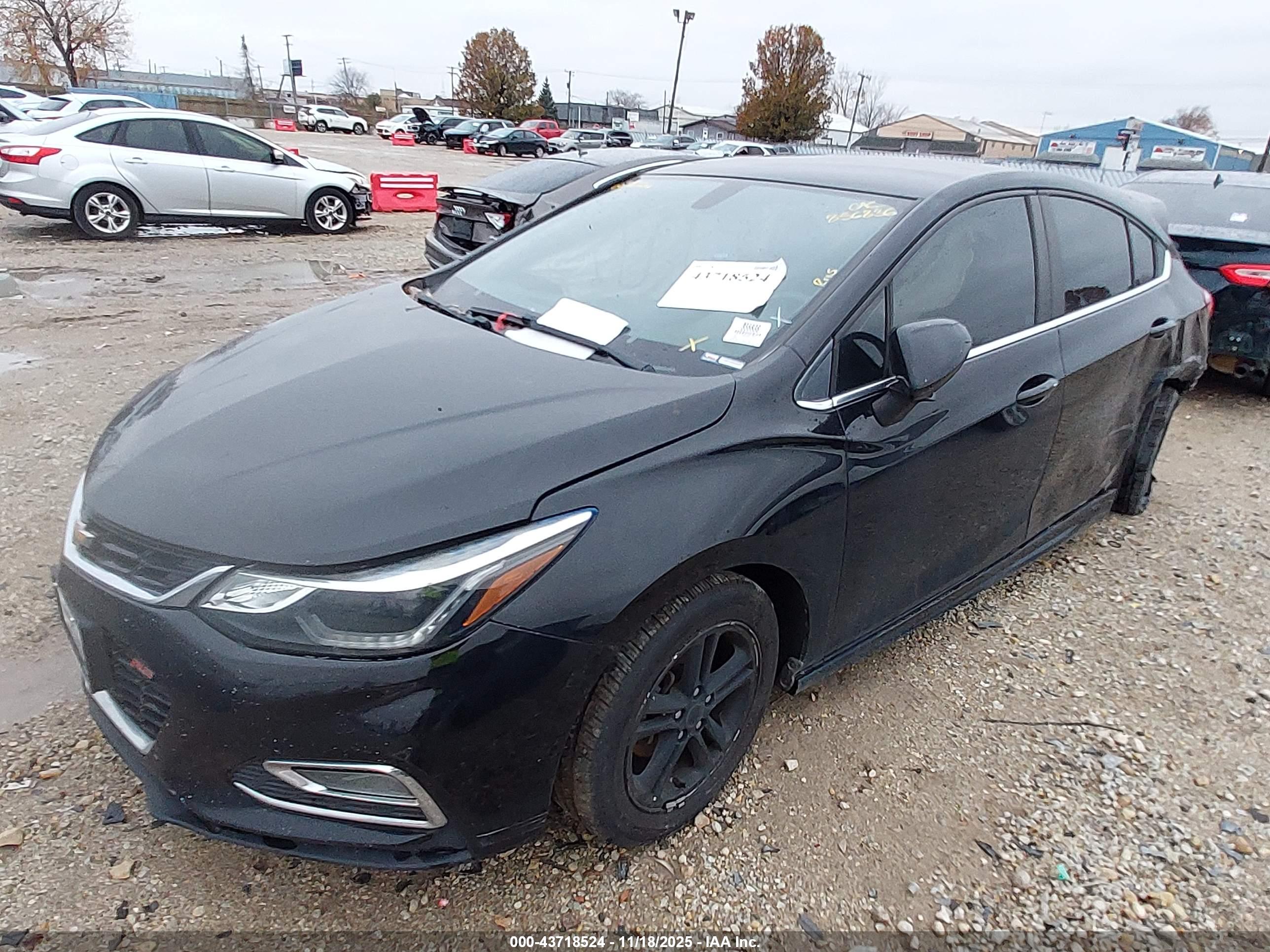 CHEVROLET CRUZE image 2