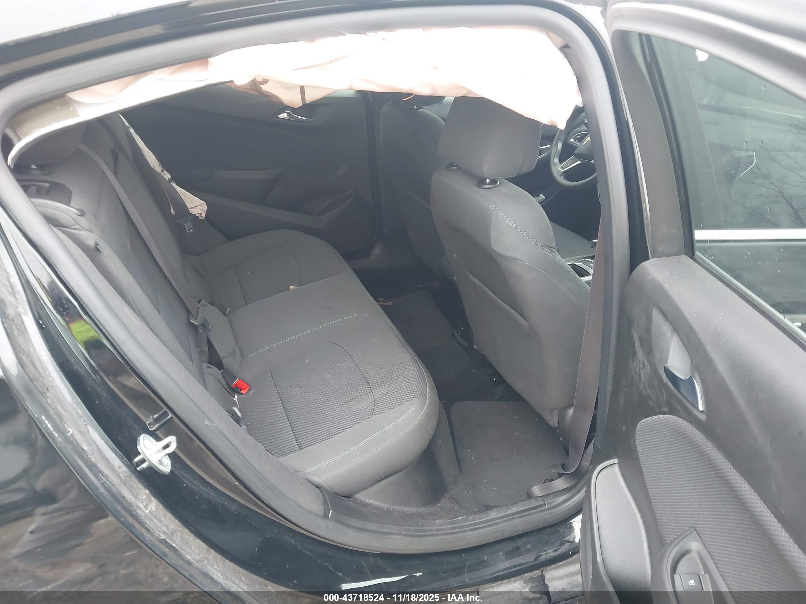 CHEVROLET CRUZE image 8