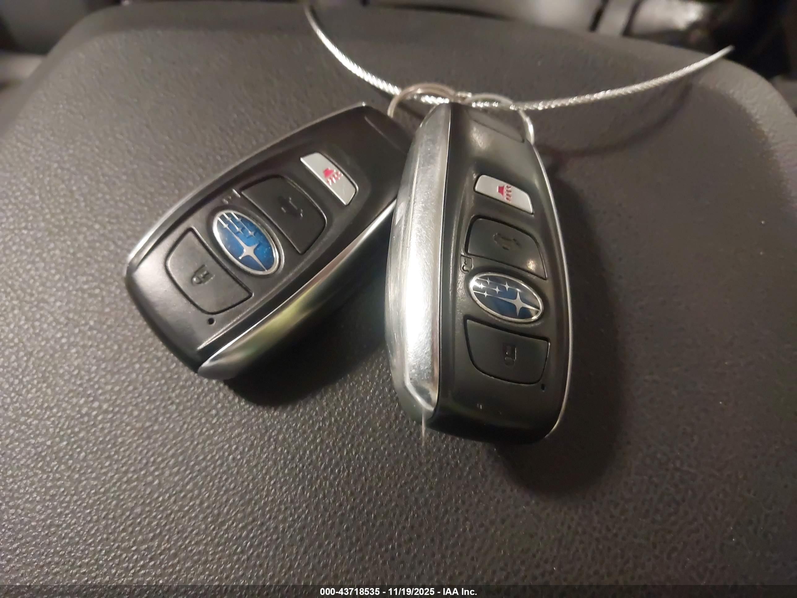 SUBARU CROSSTREK image 11