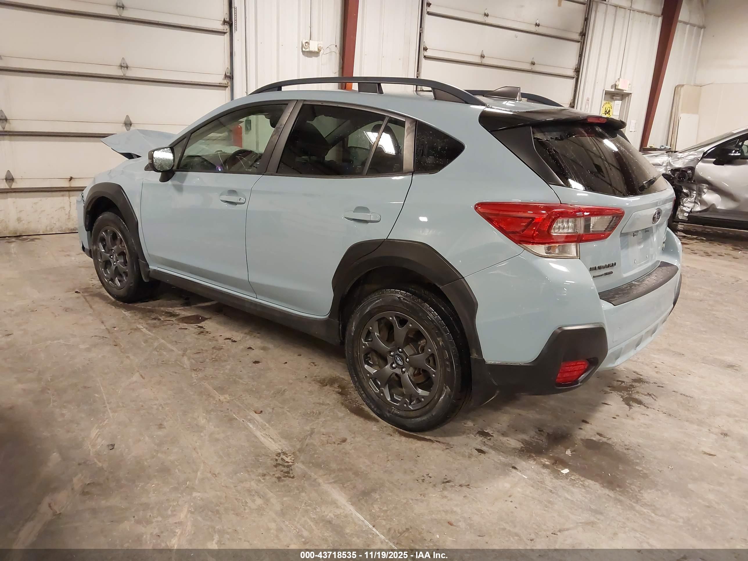 SUBARU CROSSTREK image 3