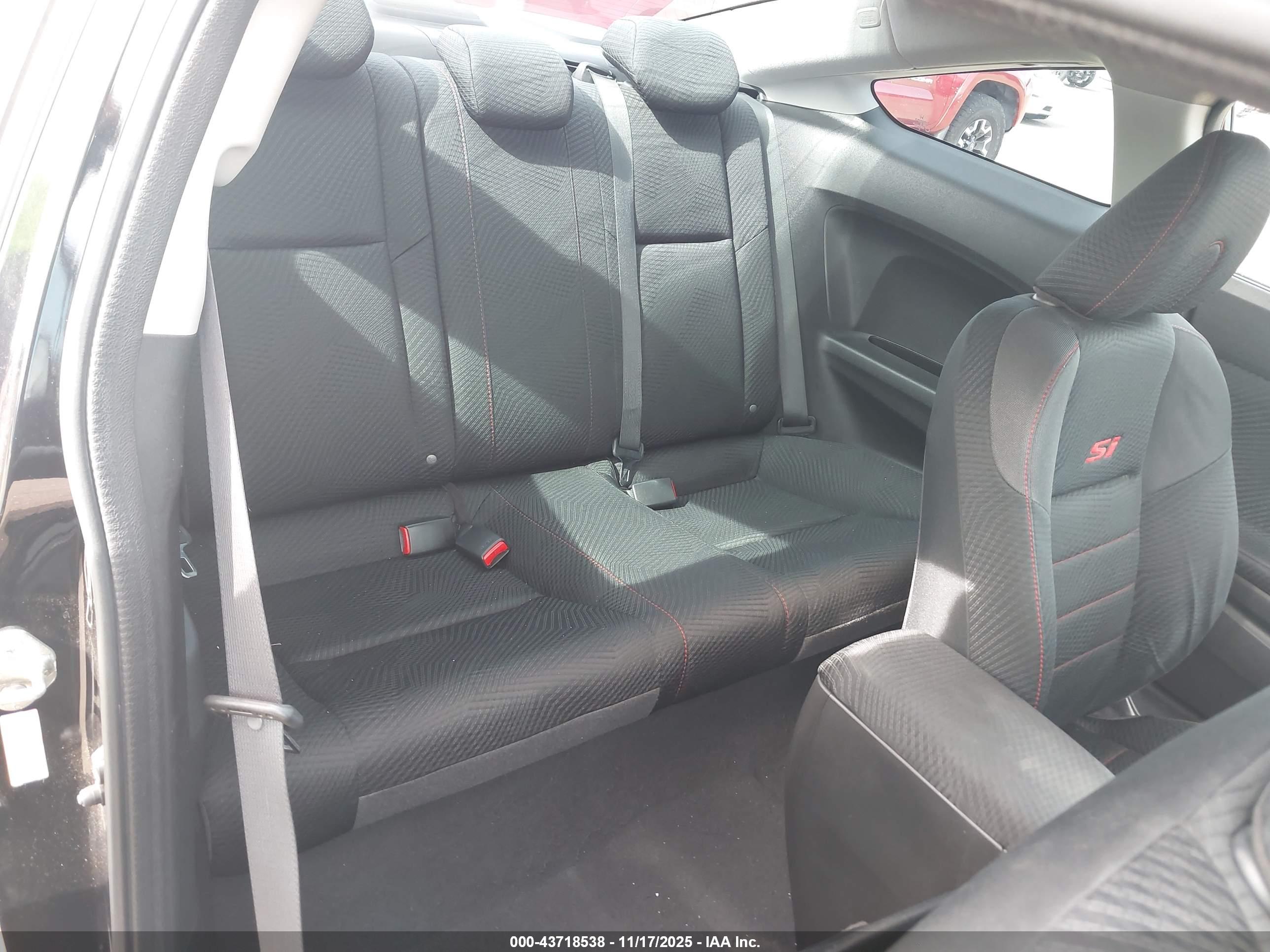 HONDA CIVIC image 8