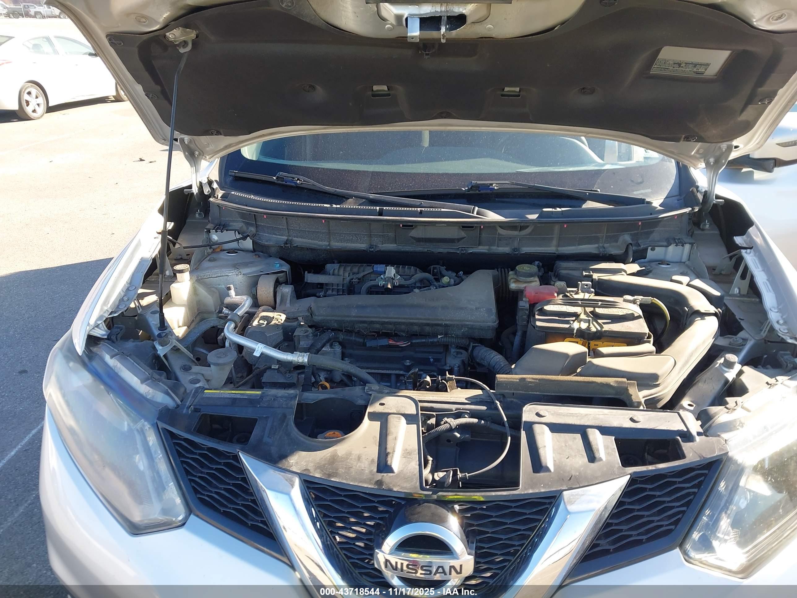 NISSAN ROGUE image 10