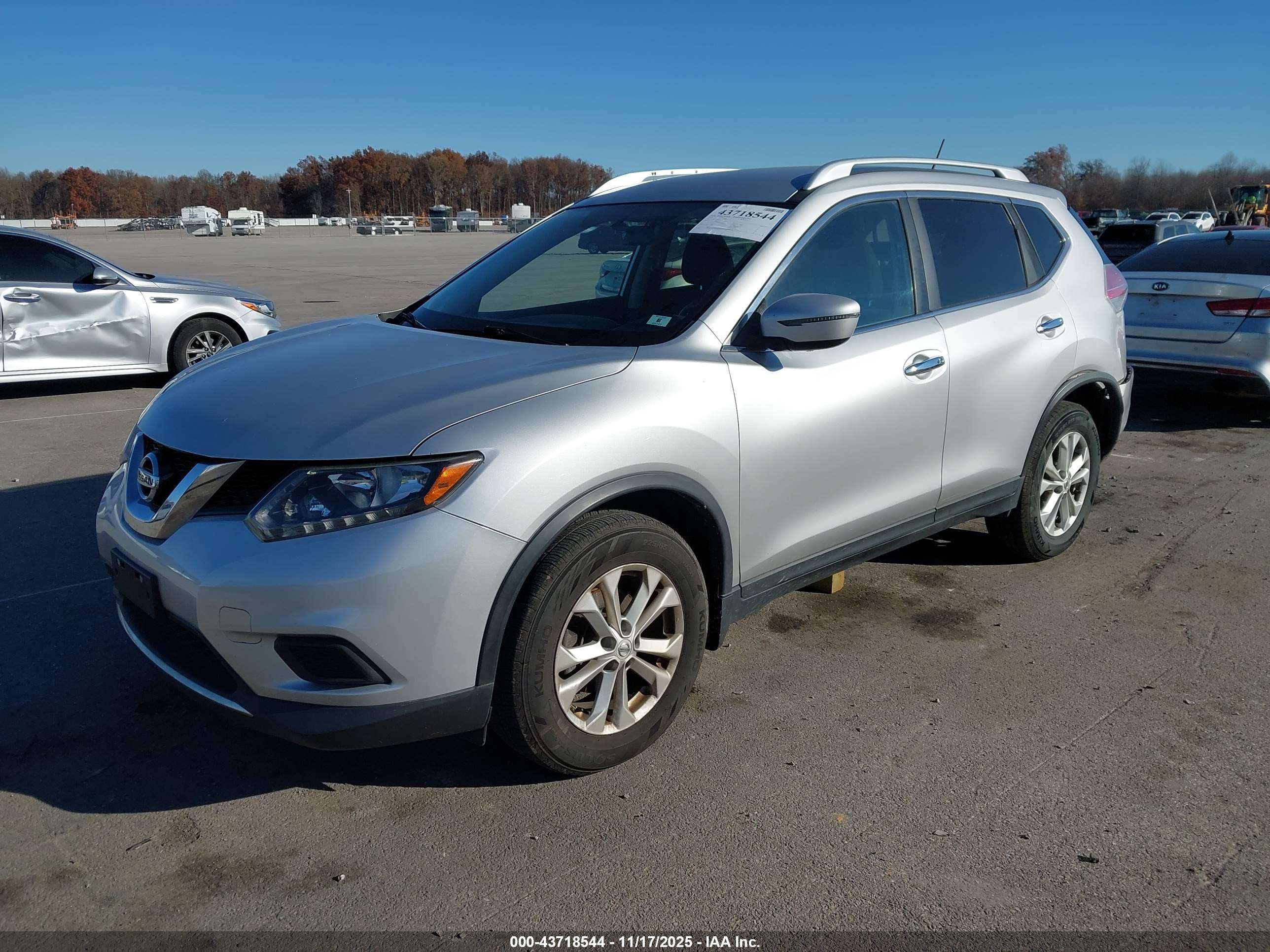 NISSAN ROGUE image 2