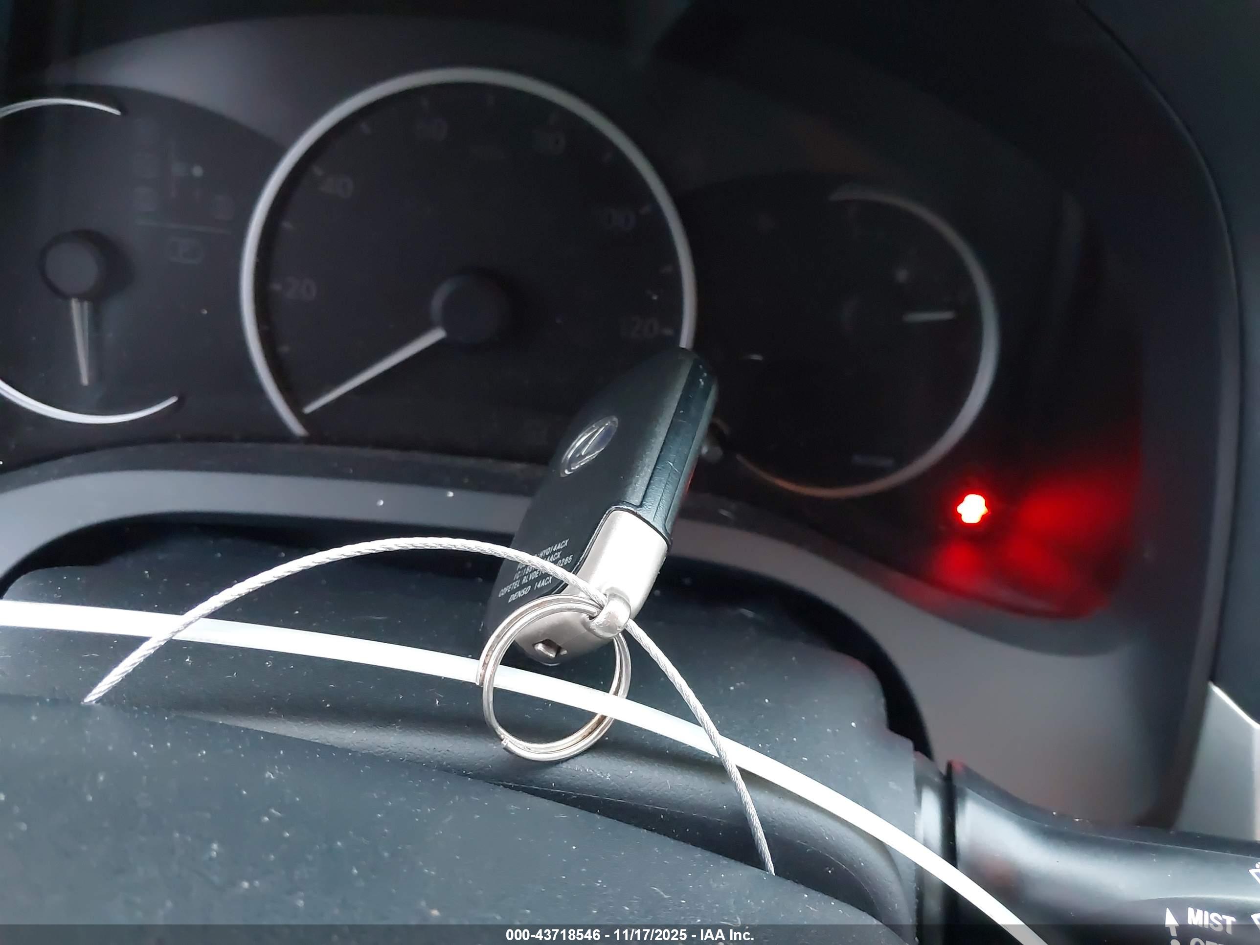 LEXUS CT image 11