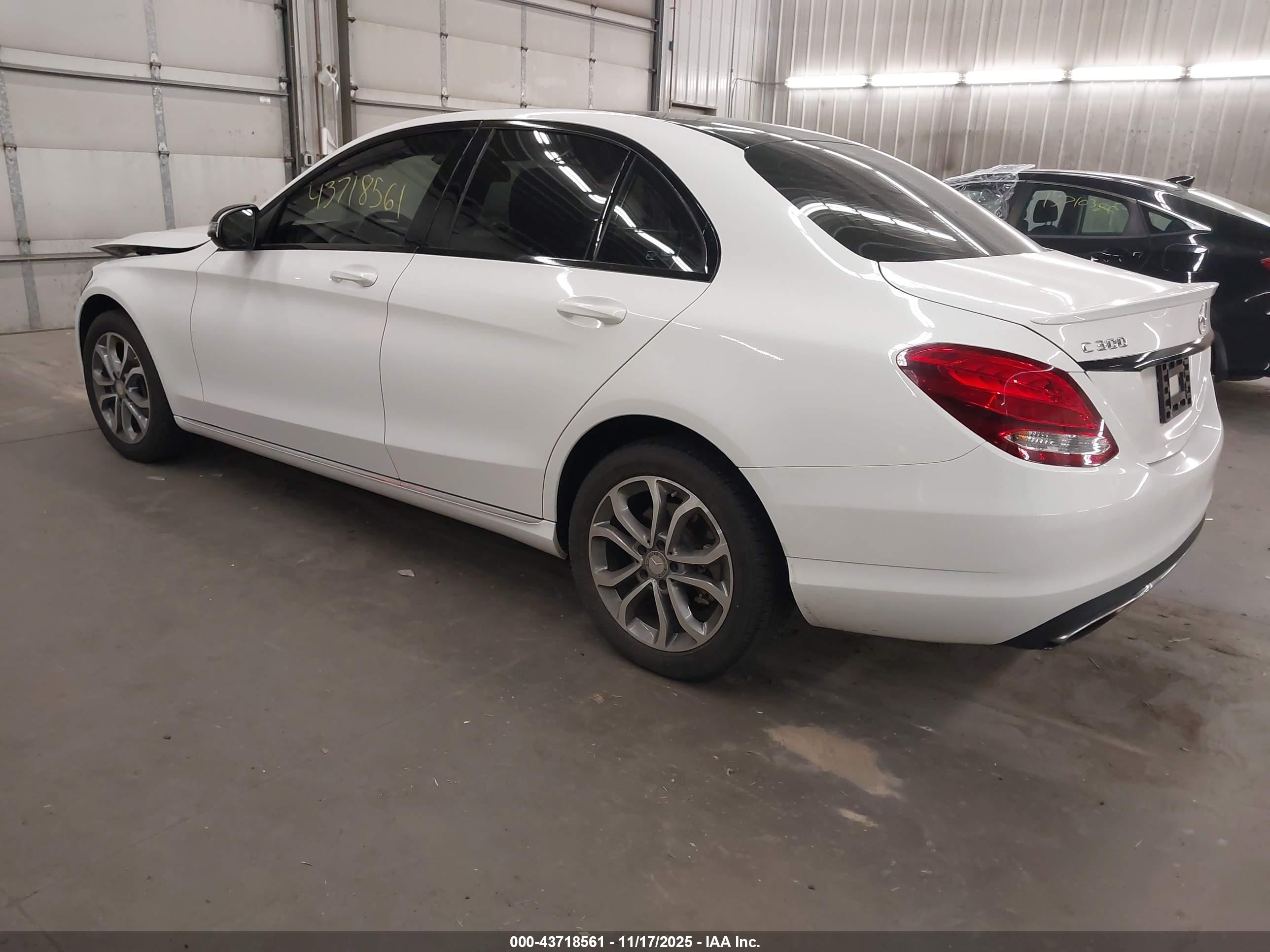 MERCEDES-BENZ C image 3